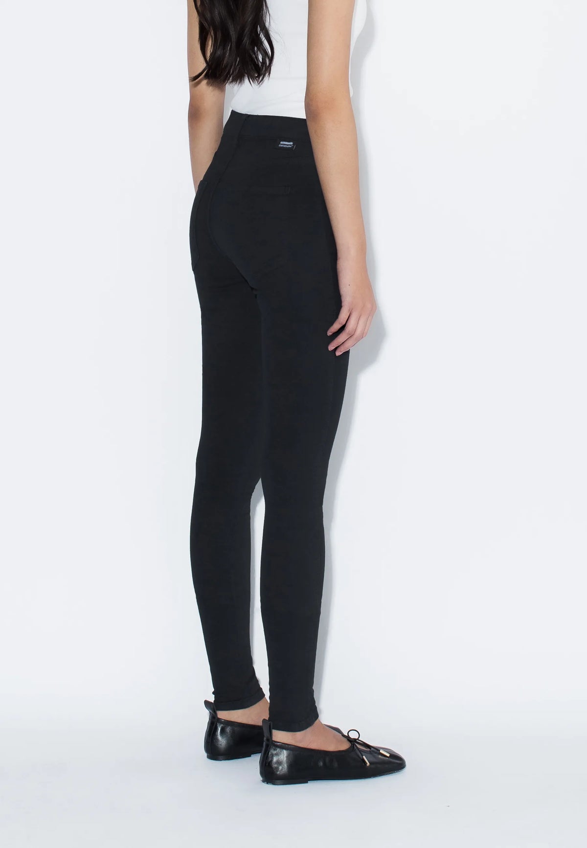 1130101101_DrDenim_PlentyMidSkinny_Black_Main_W4_1