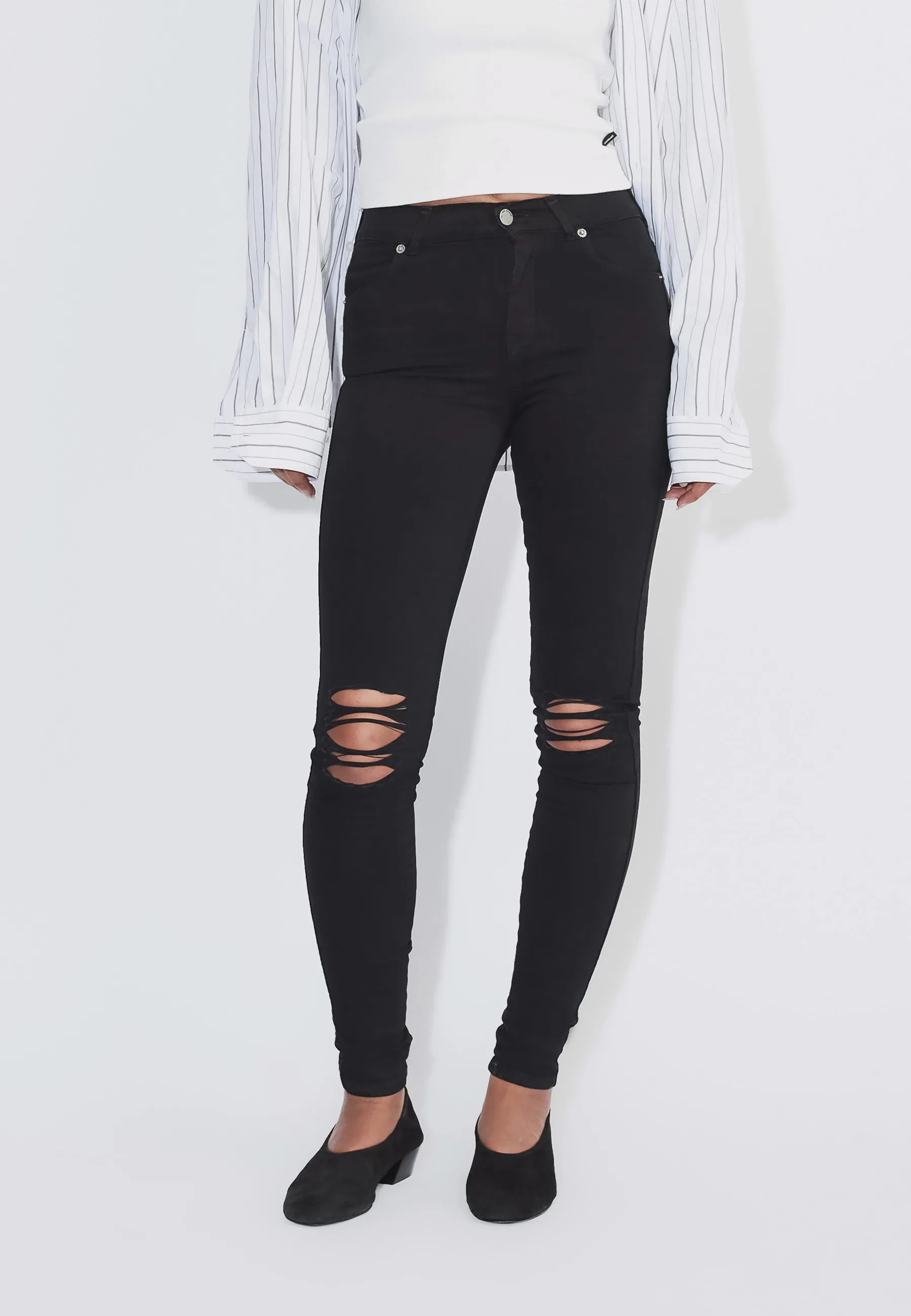 1510111A03_DrDenim_LexyMidSkinny_BlackRippedKnees_Main_W3_1