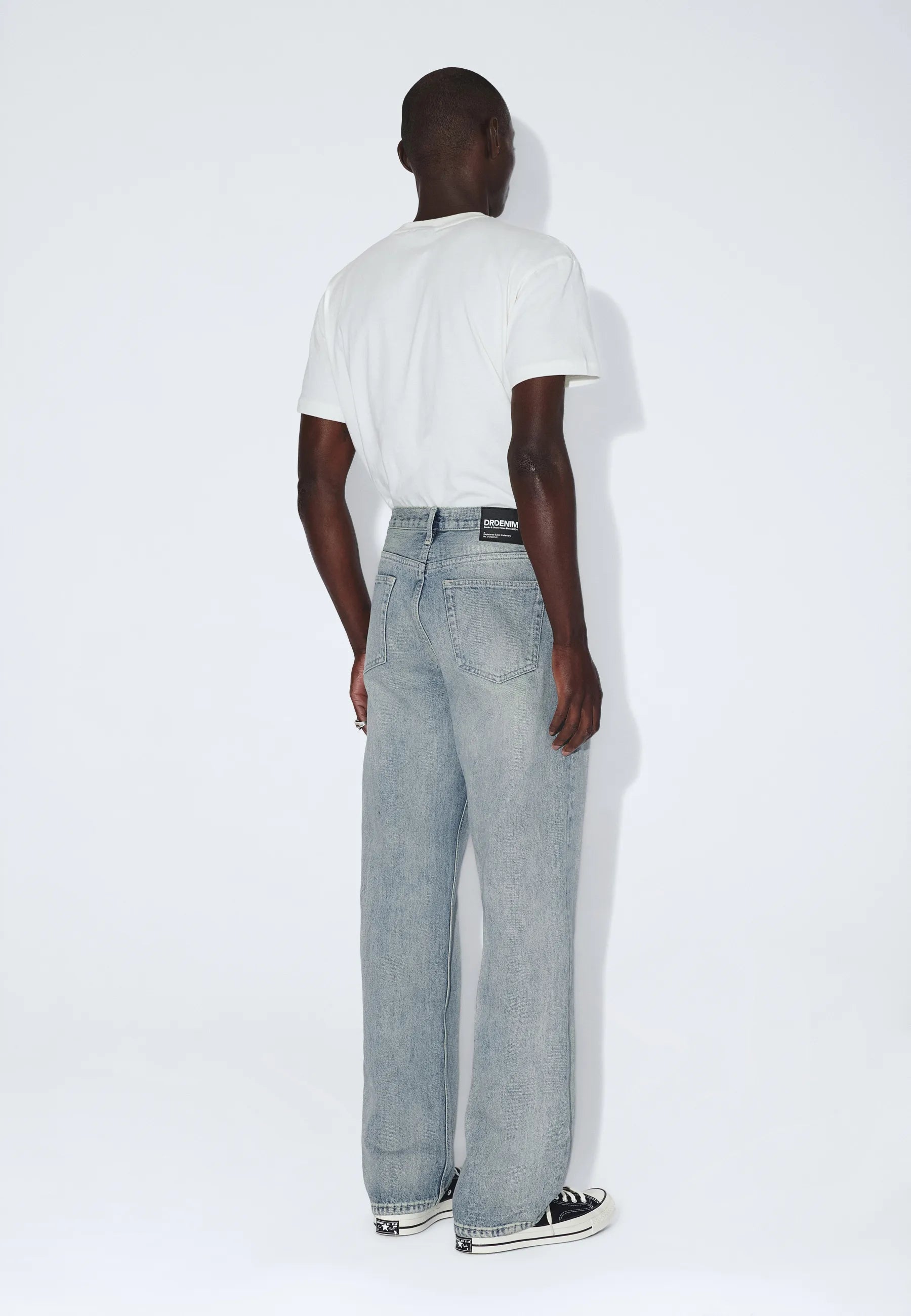 2110102M01_DrDenim_OmarRelaxed_DriftLightUsed_main_M2_1