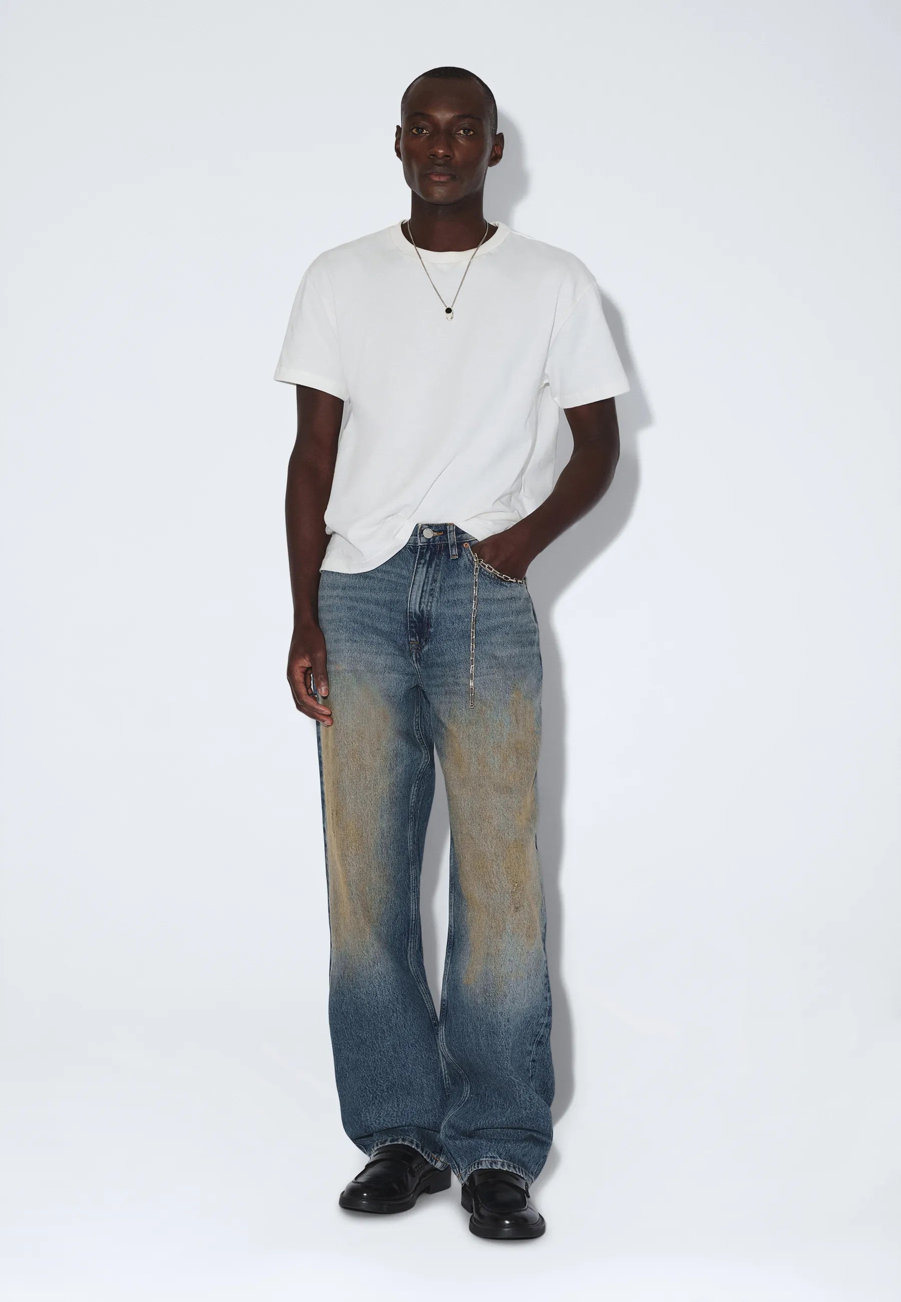 2110102M14_DrDenim_OmarRelaxed_StreamMidMudStains_main_M1_3