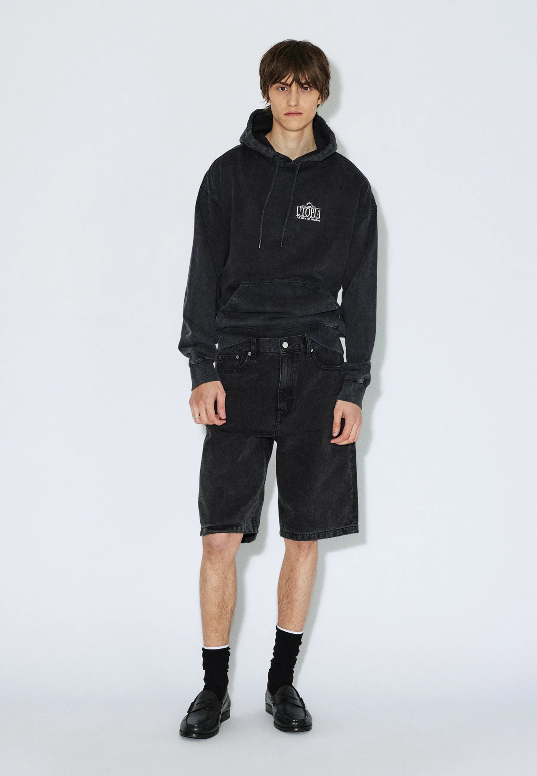 2110103A70_DrDenim_OmarRelaxed_WornBlack_Main_M1_3