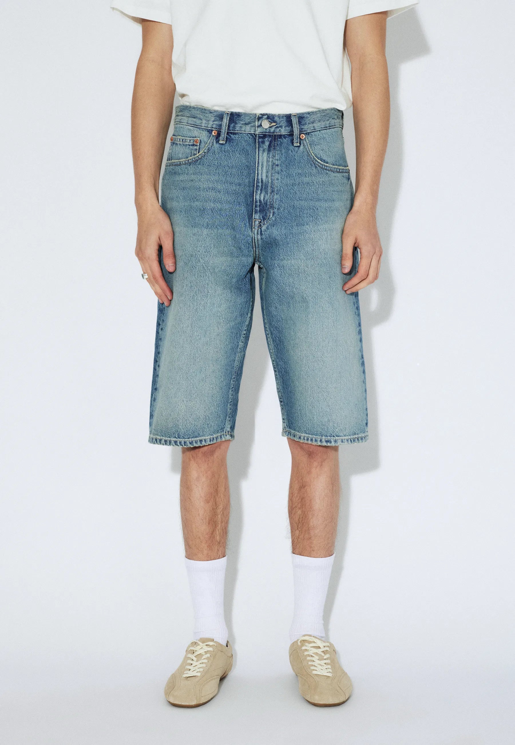 2110103M02_DrDenim_OmarShorts_DriftSkyUsed_Main_M3_1