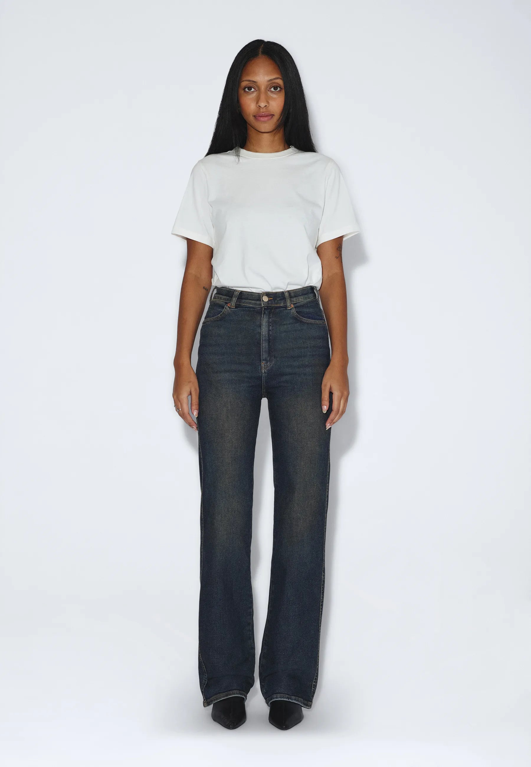 2130106U74_DrDenim_MoxyHighStraight_CapeDarkOilUsed_main_W1_1