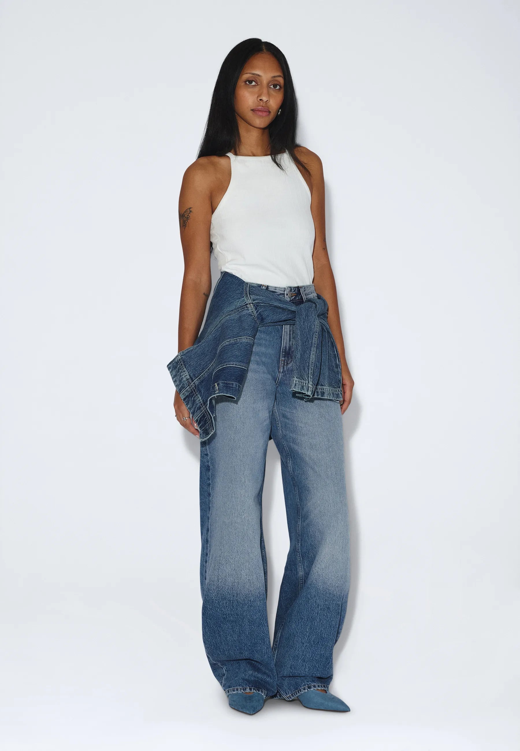 2230101L02_DrDenim_DonnaHighRelaxed_StreamSkyFade_main_W1_3