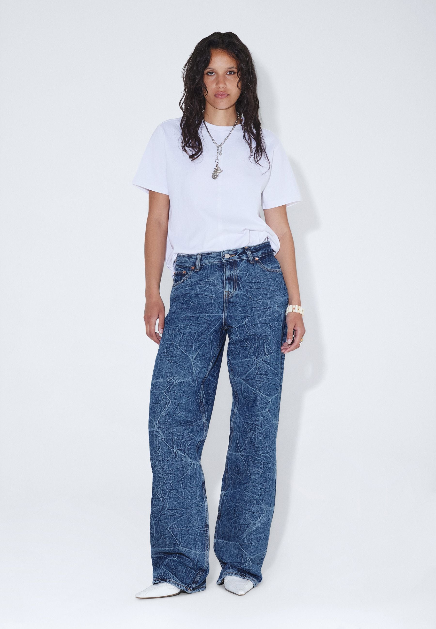 2310103067_DrDenim_HillLowRelaxed_HoneyFun_Main_W1_1