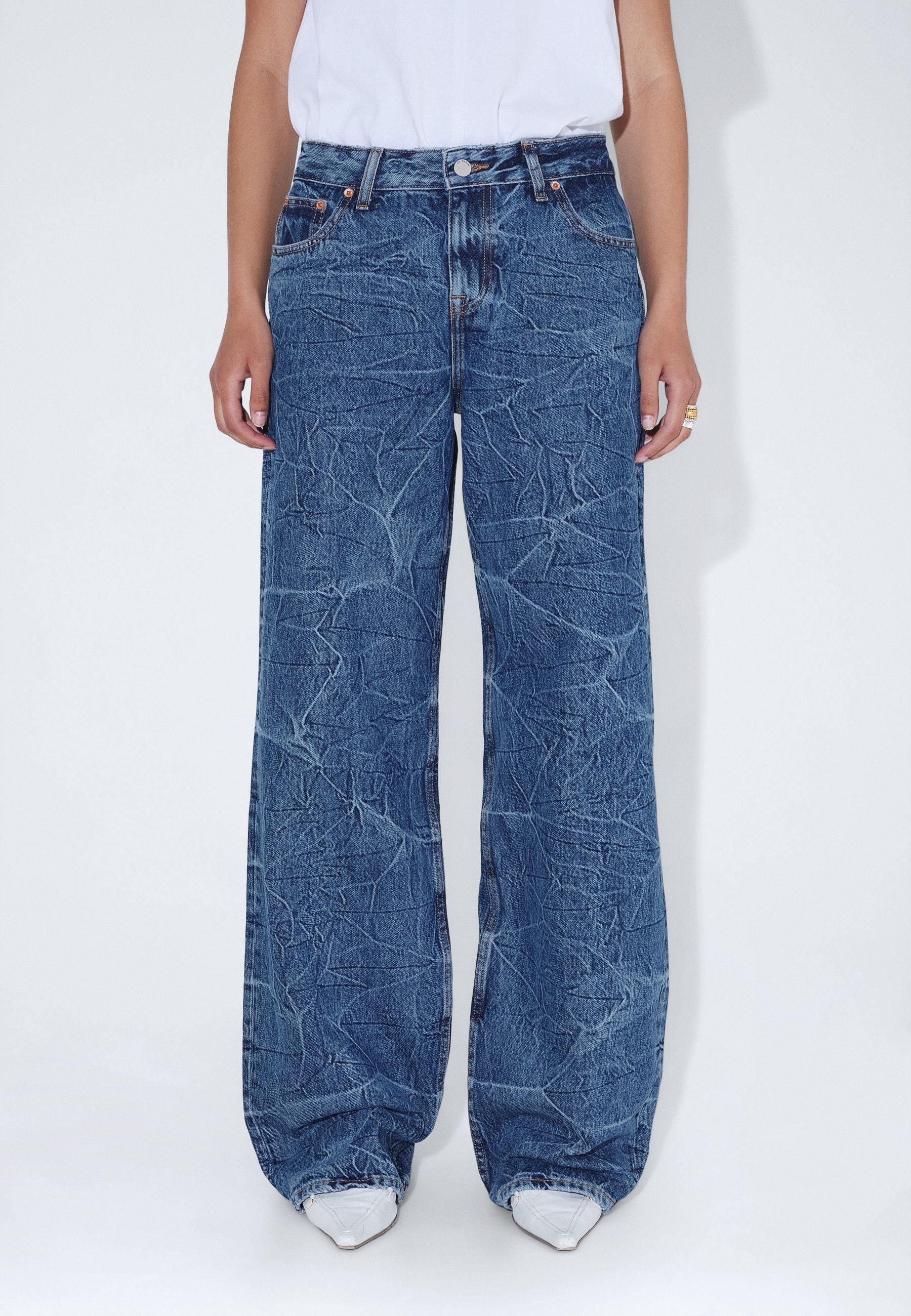 2310103067_DrDenim_HillLowRelaxed_HoneyFun_Main_W3_1
