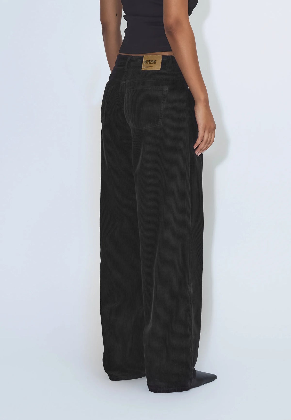 2310103102_DrDenim_HillLowRelaxed_BlackCord_Main_W4_1