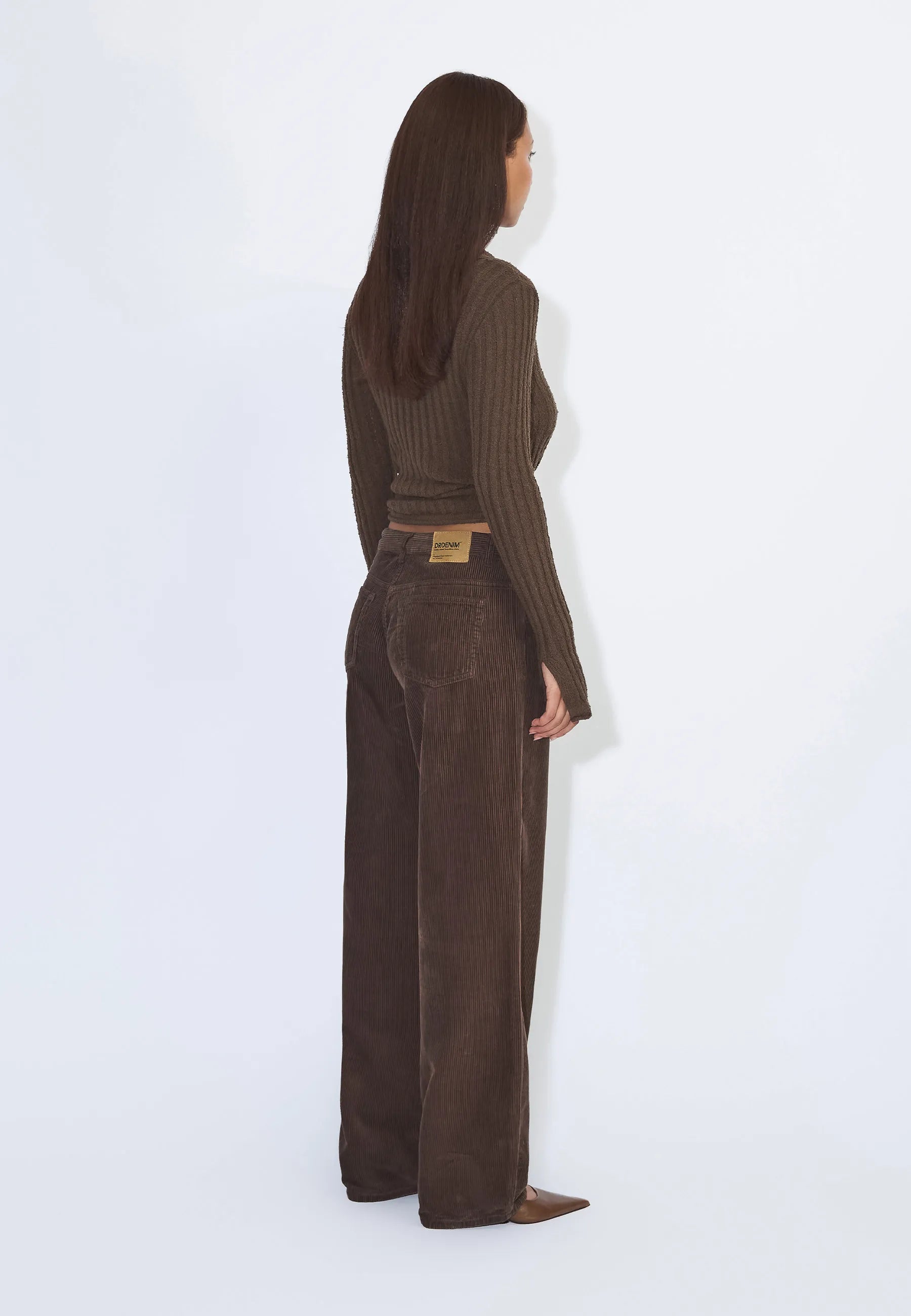 2310103BY2_DrDenim_HillLowRelaxed_DarkBrownCord_Main_W2_1