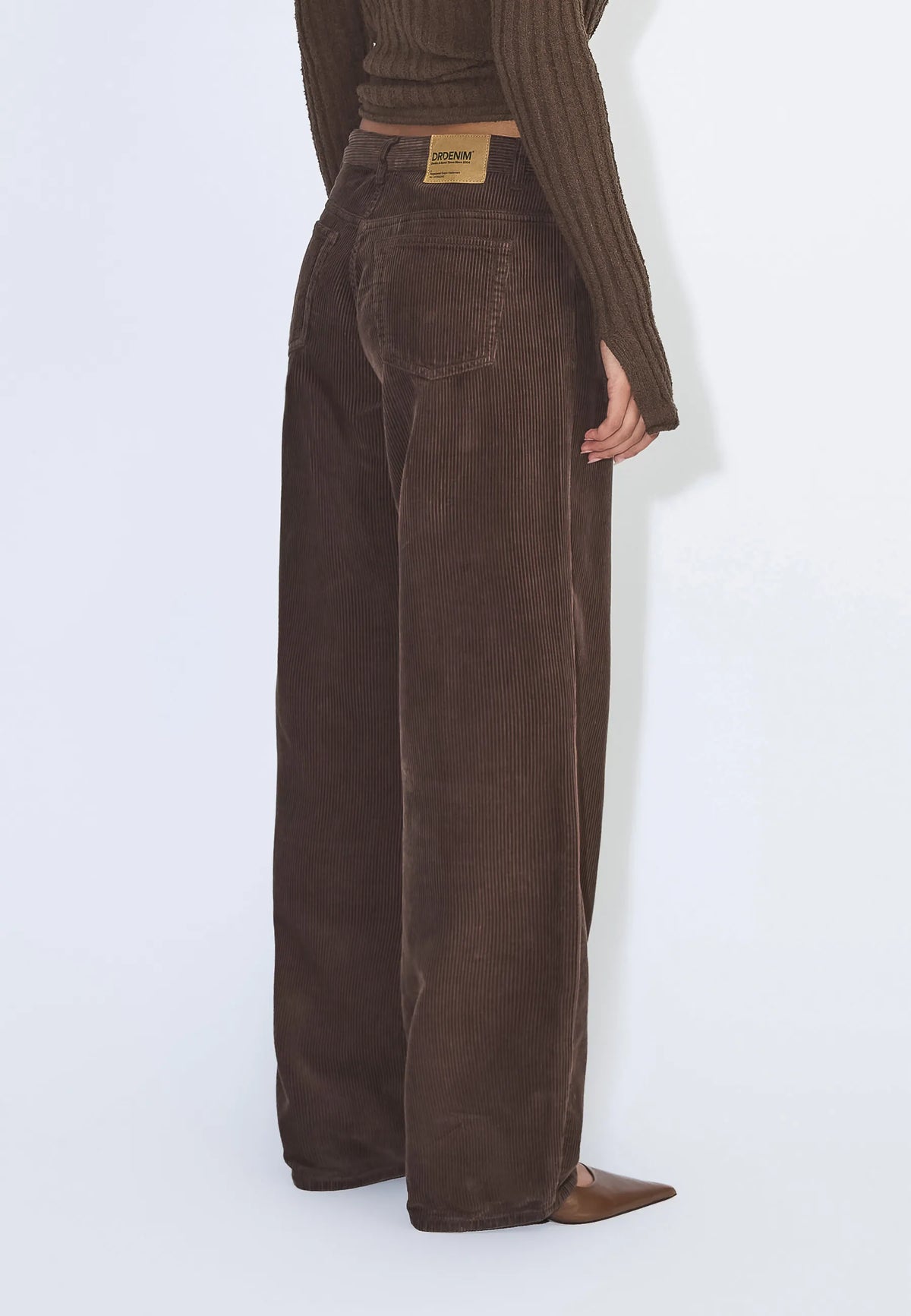 2310103BY2_DrDenim_HillLowRelaxed_DarkBrownCord_Main_W4_1