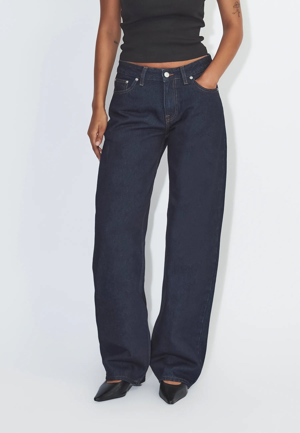 2310103K62_DrDenim_HillLowRelaxed_StreamRinse_Main_W3_1