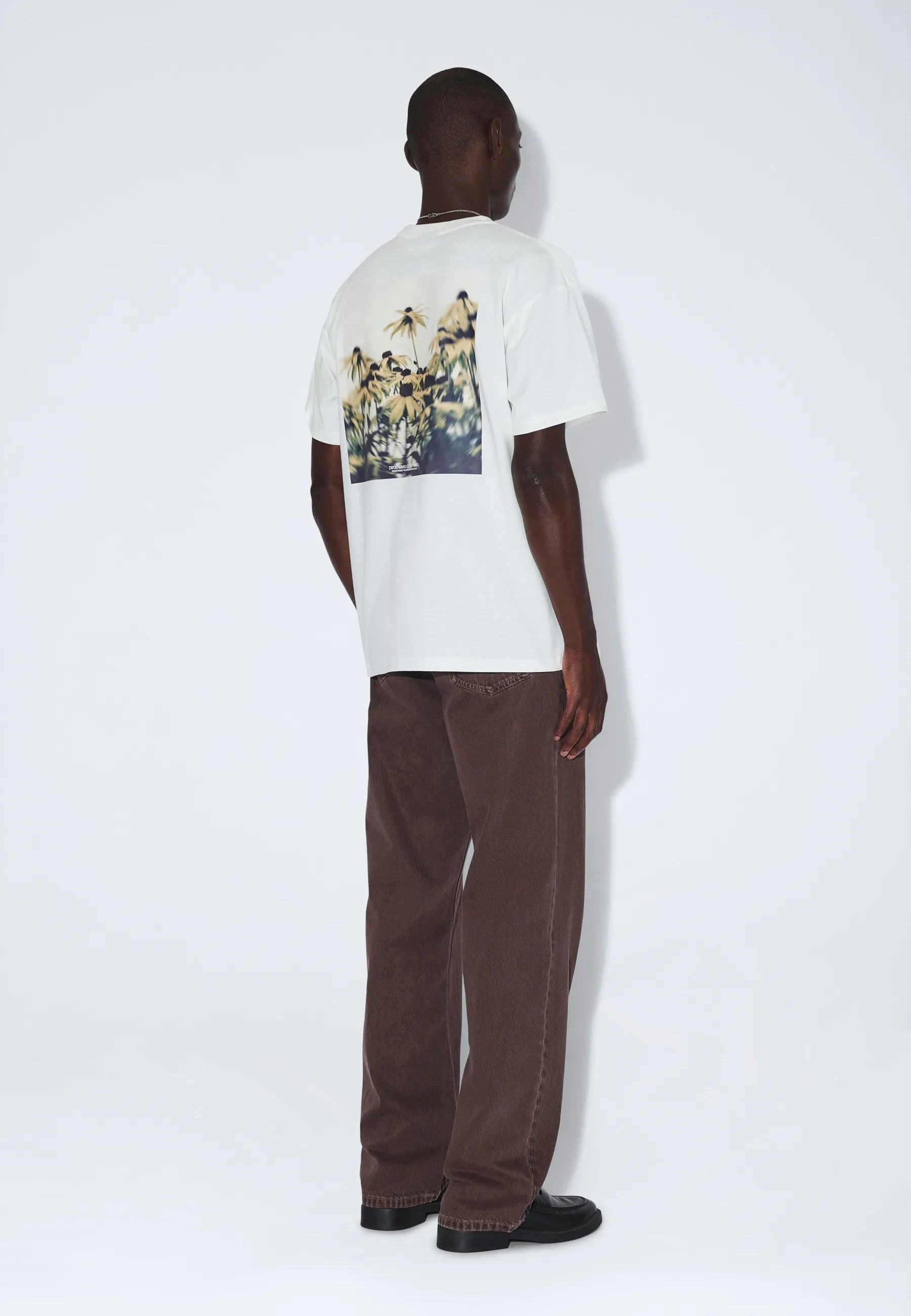 2411115BR6_DrDenim_TrooperTee_OffWhiteBloom_main_M2_1