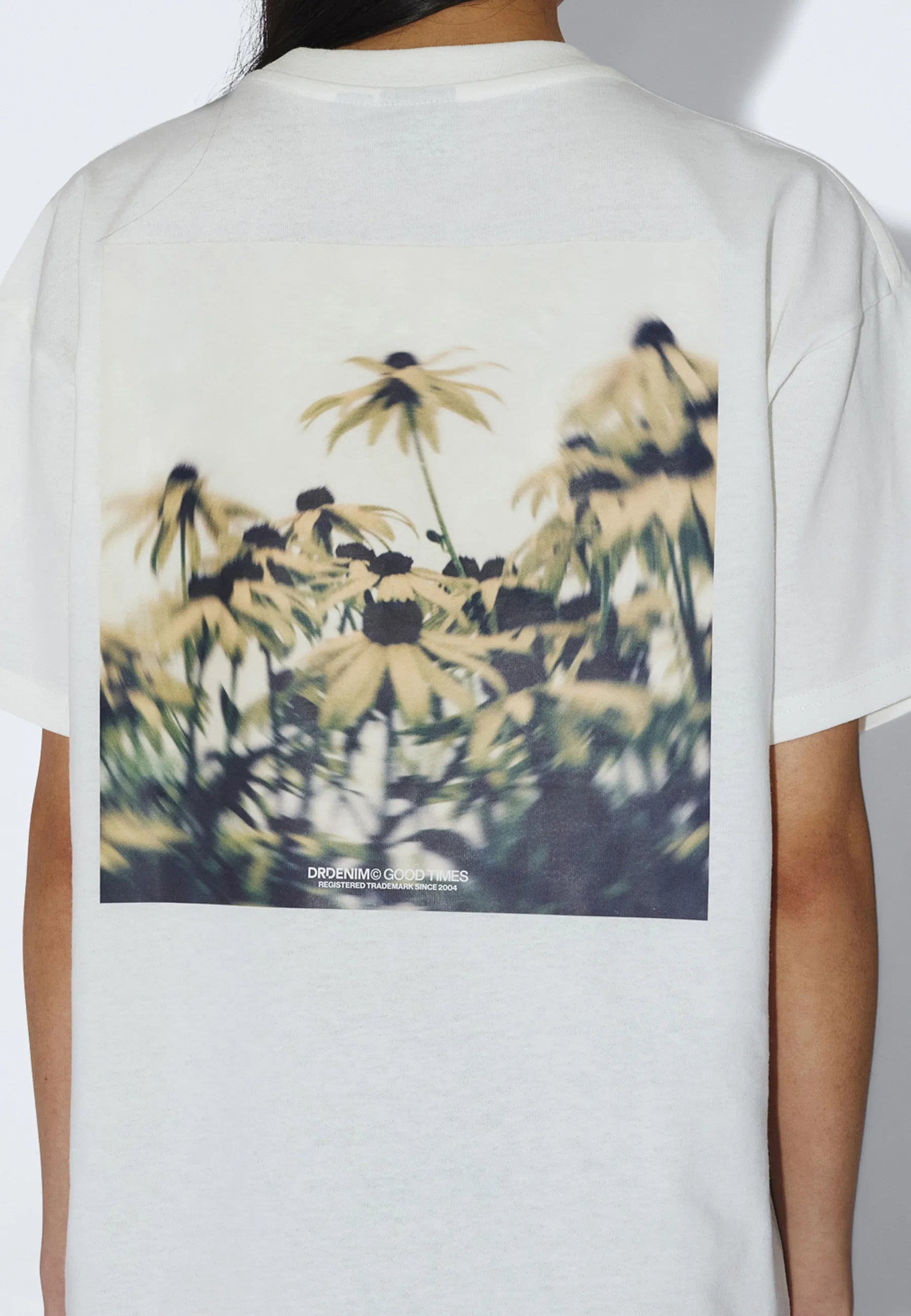 2411115BR6_DrDenim_TrooperTee_OffWhiteBloom_main_W5_2