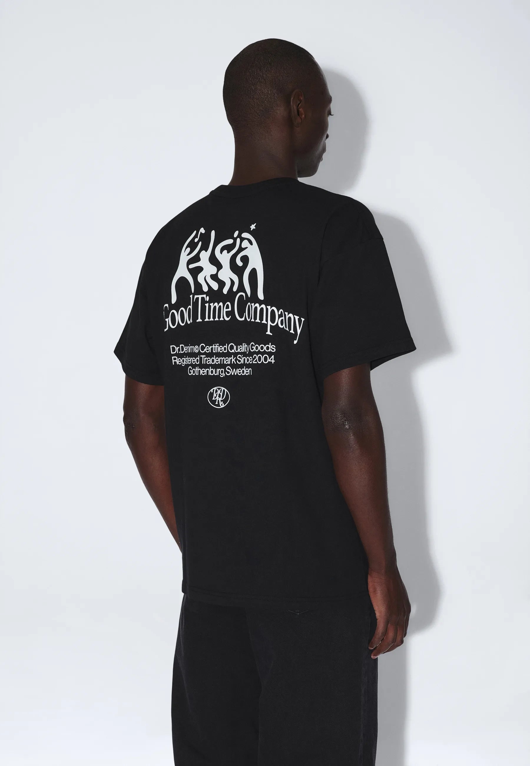 2411115BS6_DrDenim_TrooperTee_BlackTime_main_M4_1