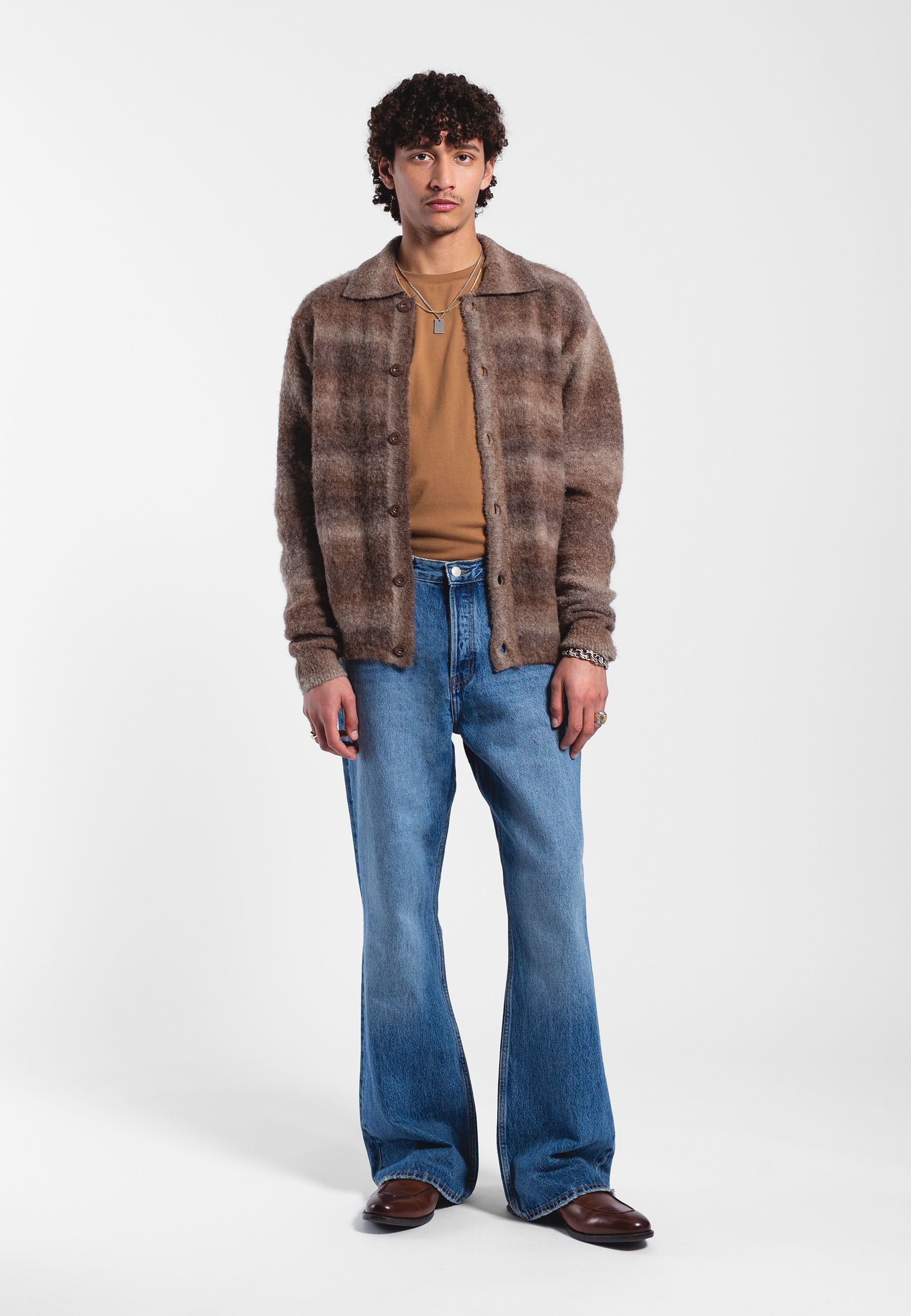 2430107L01_001