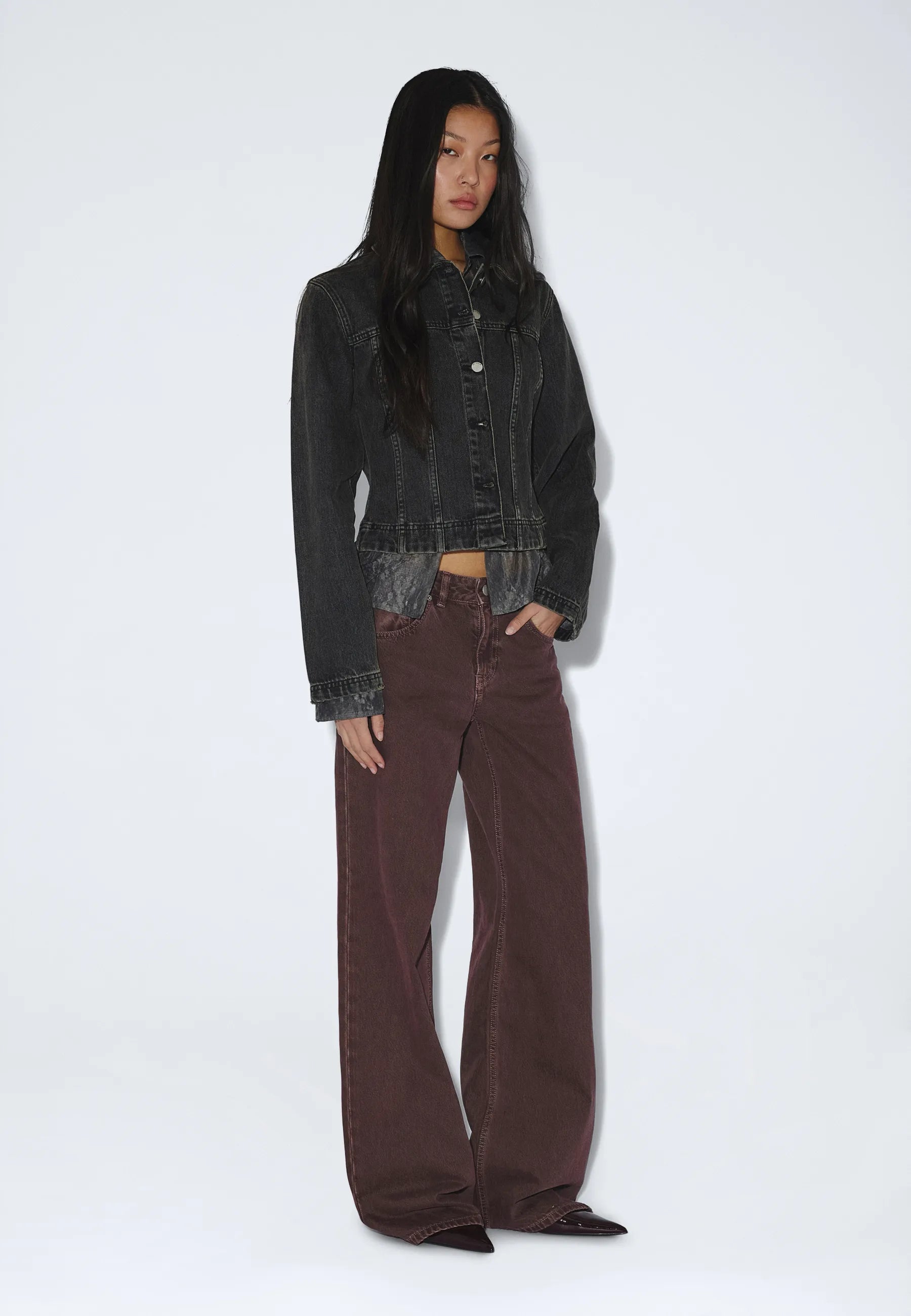 2510101U78_DrDenim_RhueLowWide_WashedAubergine_main_W1_3