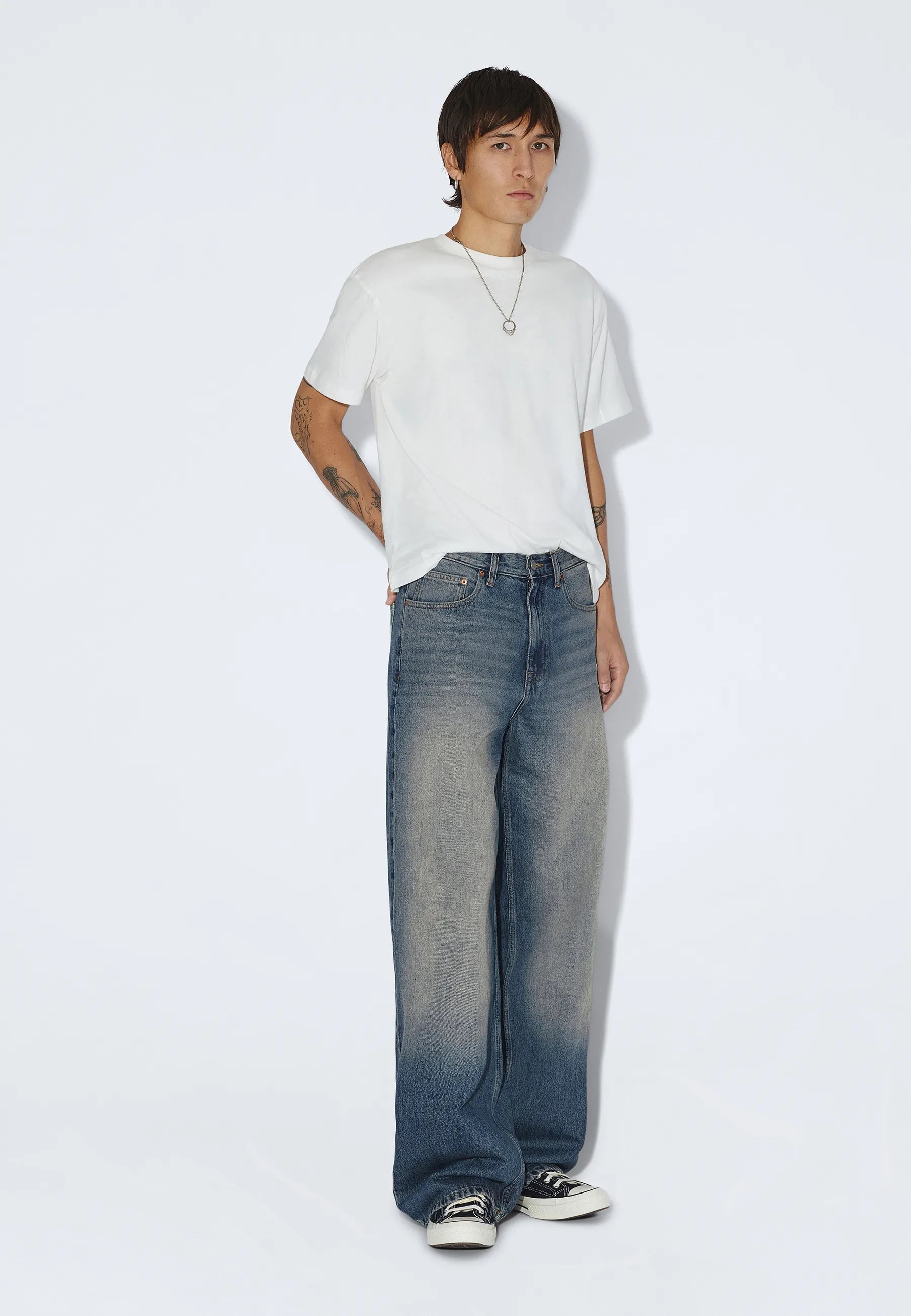 2530101L99_DrDenim_CormacBaggy_StreamMidAged_main_M1_2