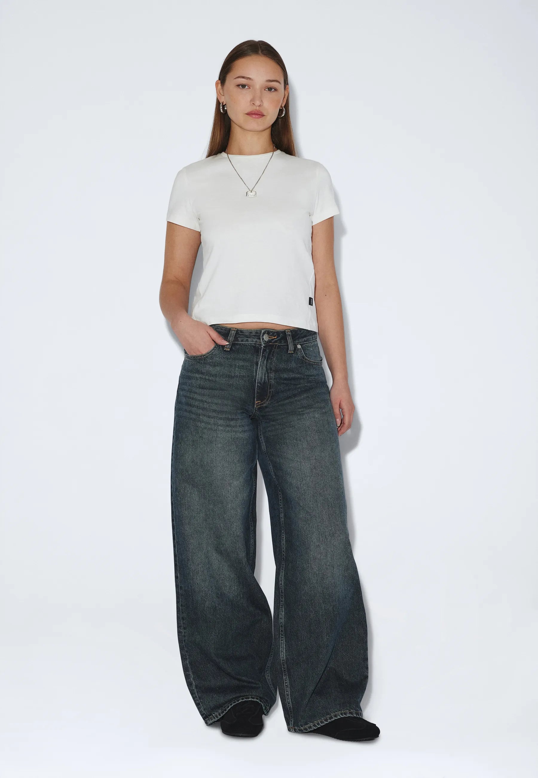 2530107M24_DrDenim_AryLowBaggy_KodiakDarkFade_main_W1_2