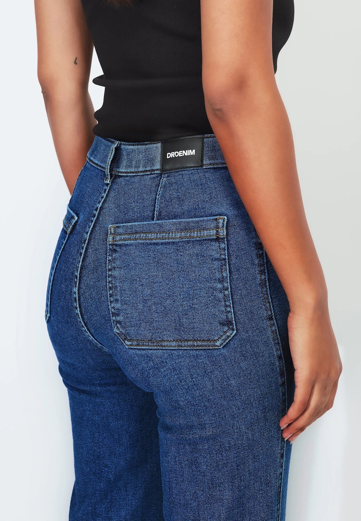 2530108U71_DrDenim_MoxyHighStraightPatchPocket_CapeMidRetro_Main_W5_2