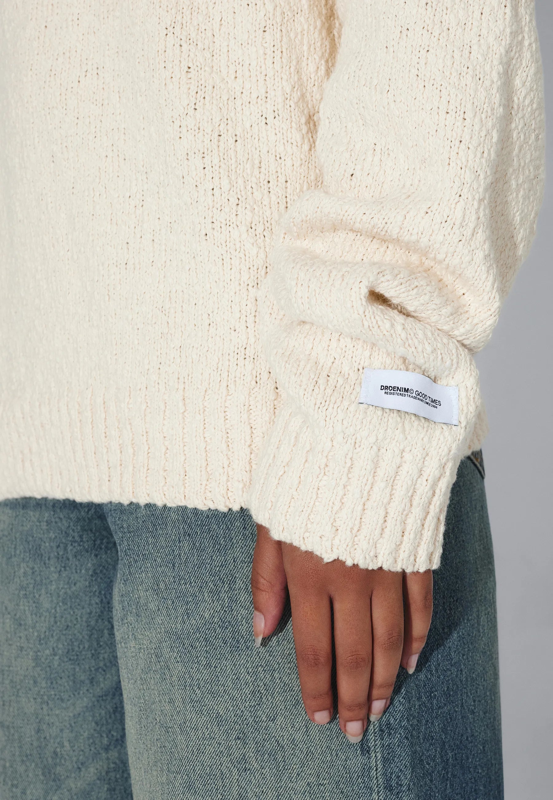 2531116678_DrDenim_MicSweater_Ecru_main_W5_2
