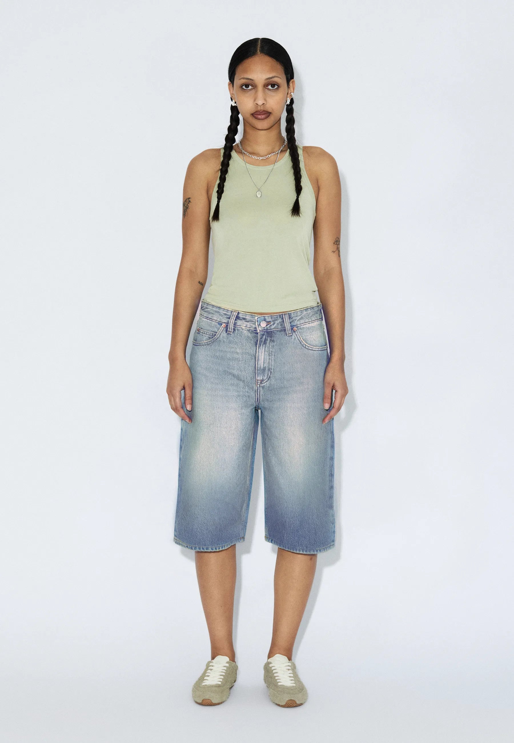 2610101L95_DrDenim_BreeShorts_StreamSkyAged_Main_W1_2