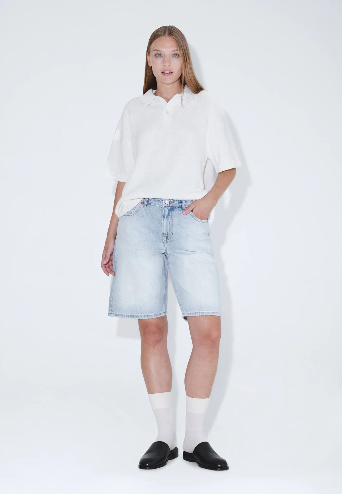 2610102L03_DrDenim_AsraShorts_StreamLightFade_Main_W1_4