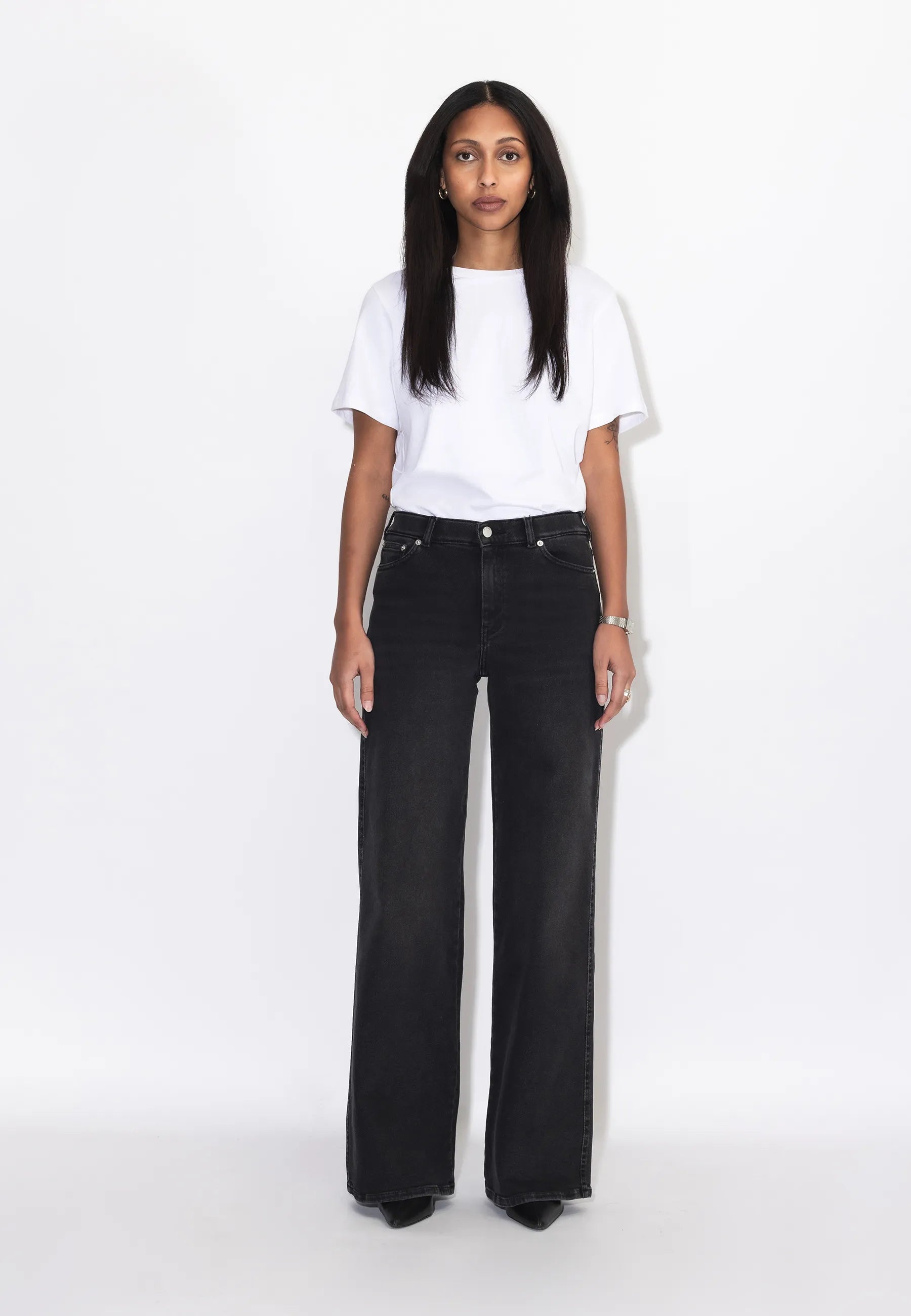 2610105A99_DrDenim_ZilaMidWide_BlackMist_Main_W1_1
