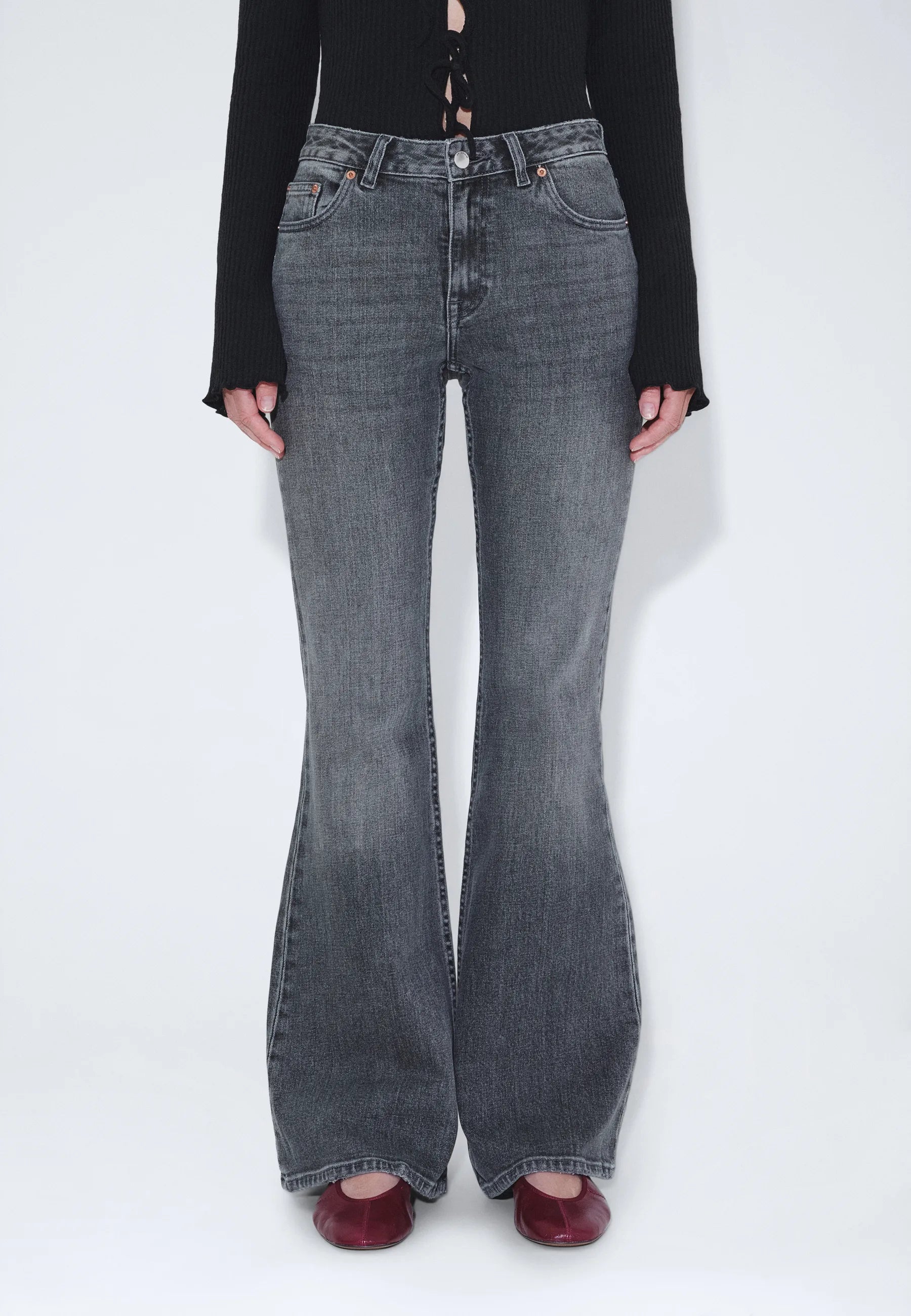 2610112L66_DrDenim_ElbaMidBootcut_TarMidGreyUsed_Main_W3_1