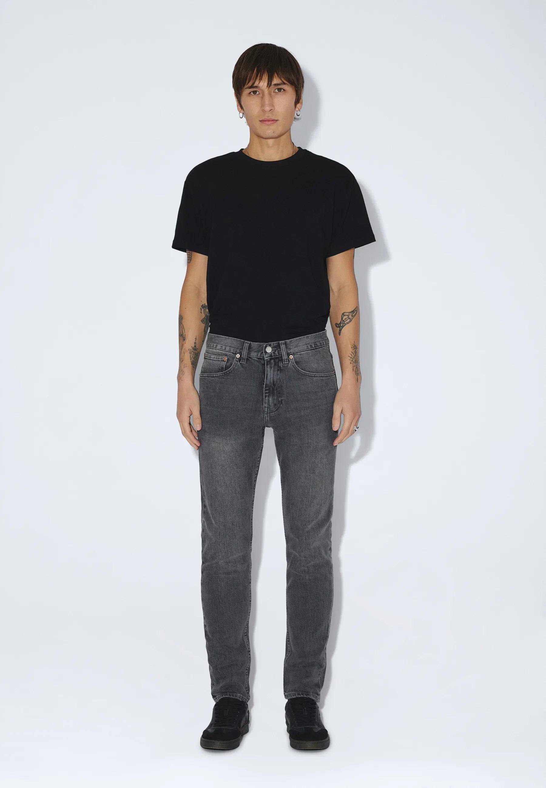 2610117L66_DrDenim_PypeSlim_TarMidGreyUsed_main_M1_1