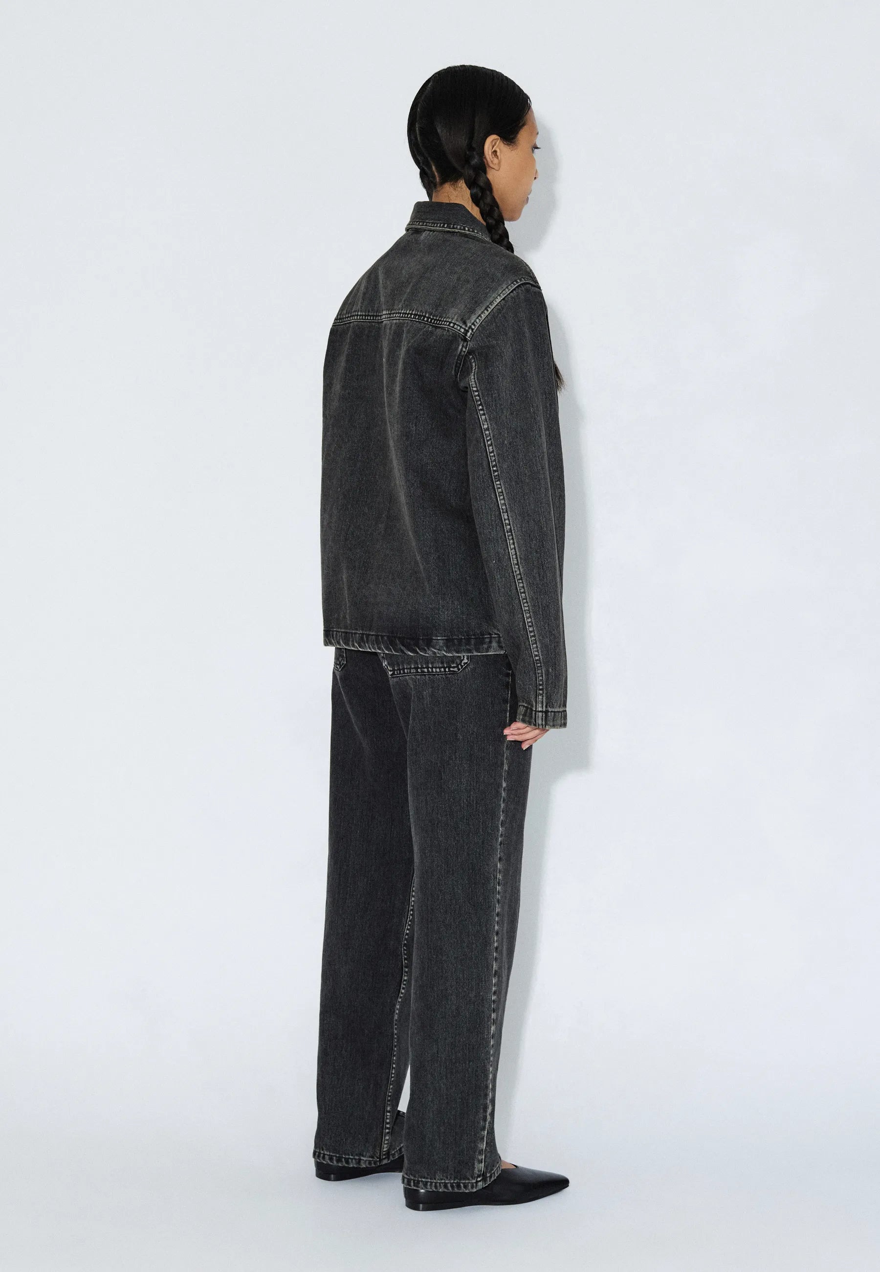 2611107V60_DrDenim_EvonWorkerJacket_AgedBlack_Main_W2_1
