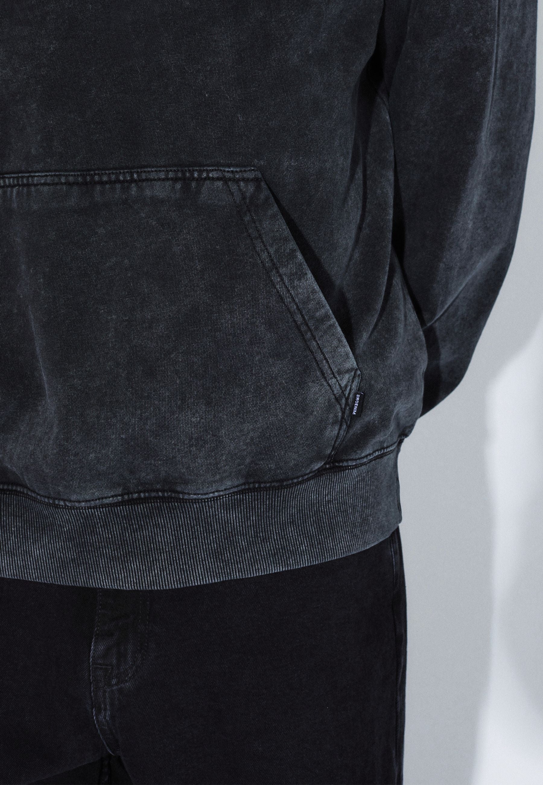 2611112BG4_DrDenim_AidenHoodie_WashedBlackUtopia_Main_M5_2
