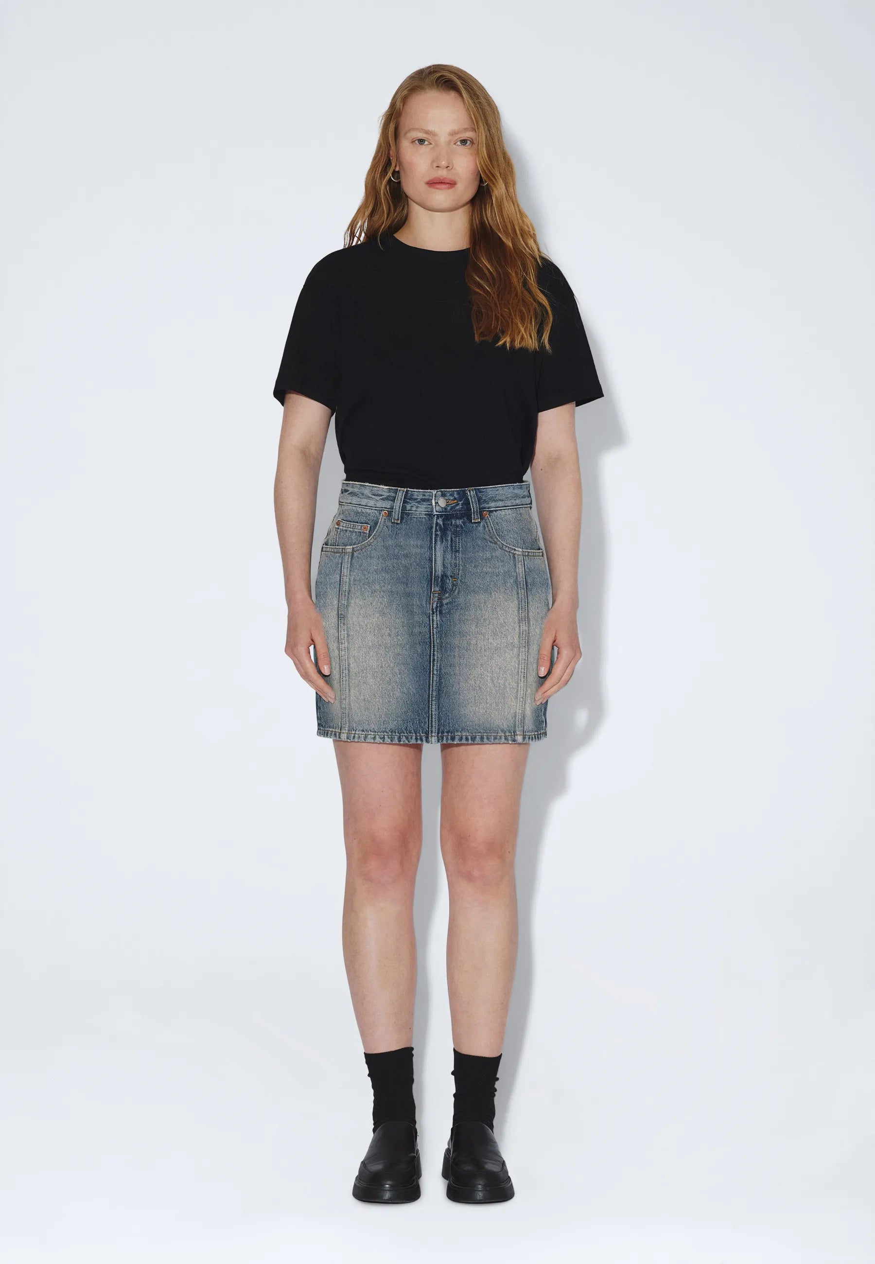 2630103L99_DrDenim_ElliSkirt_StreamMidAged_main_W1_1
