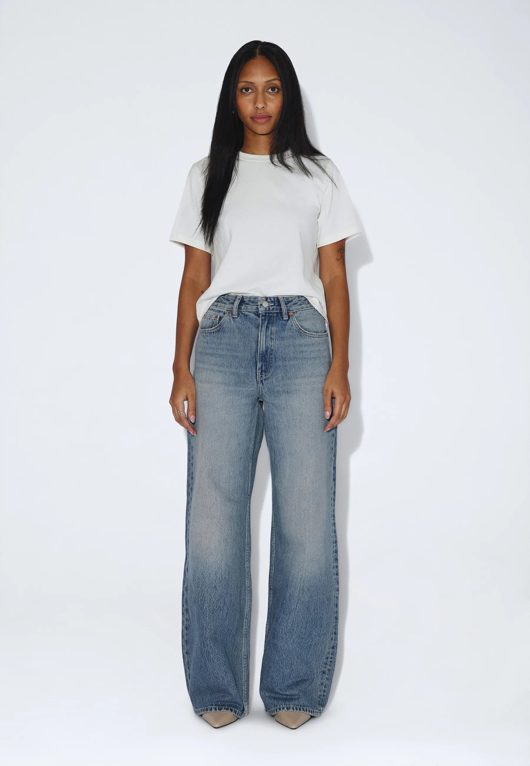 2630105M02_DrDenim_RhueHighWide_DriftSkyUsed_main_W1_1