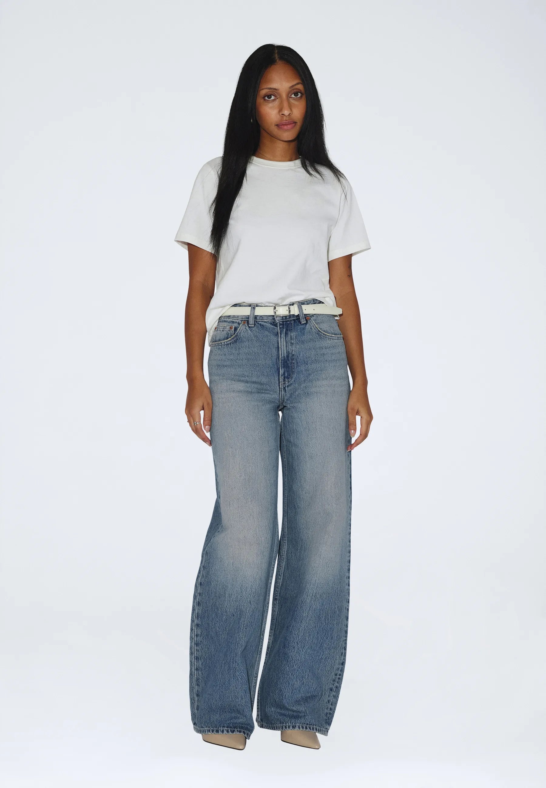 2630105M02_DrDenim_RhueHighWide_DriftSkyUsed_main_W1_4