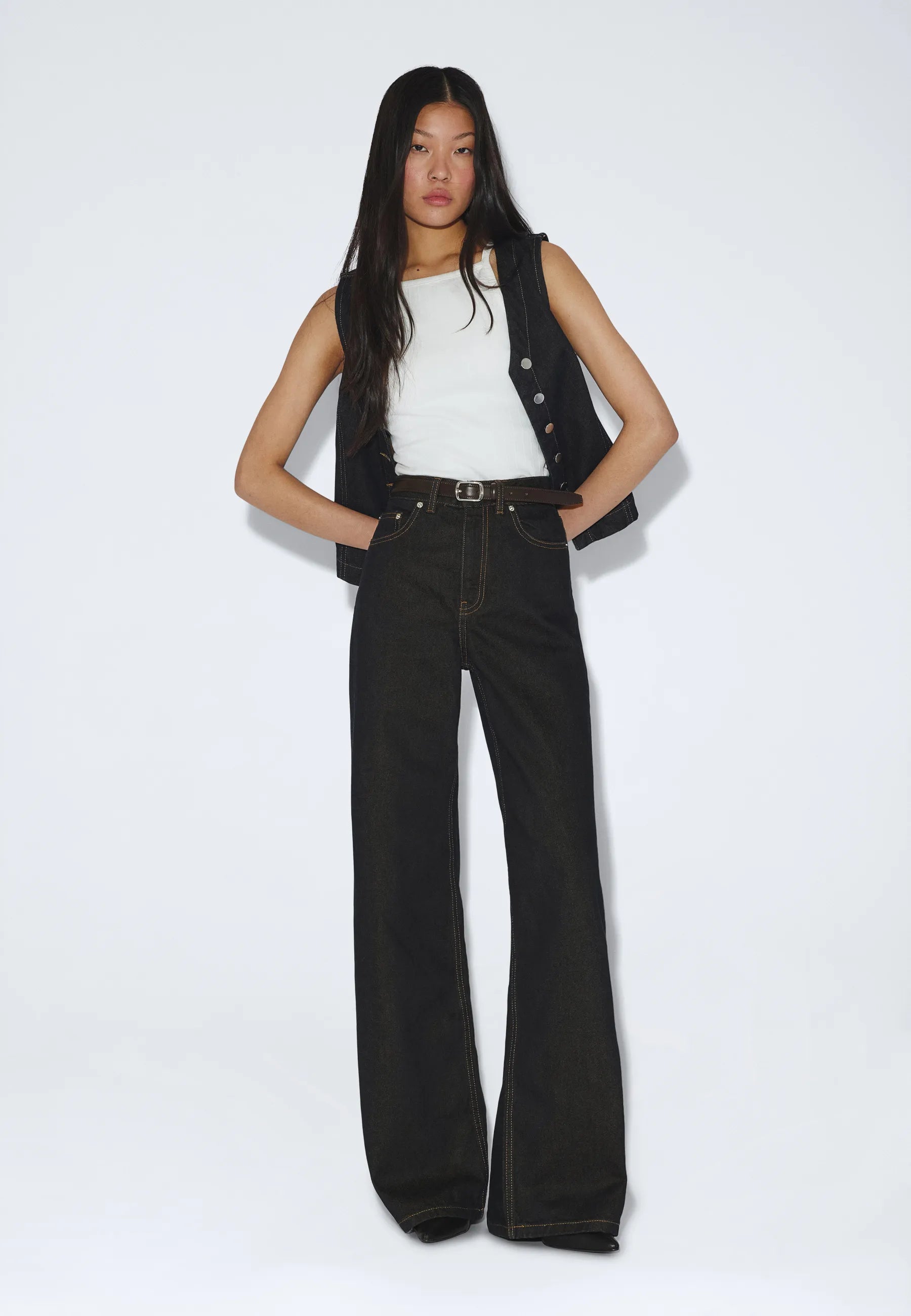 2630105M26_DrDenim_RhueHighWide_KodiakRinse_main_W1_2