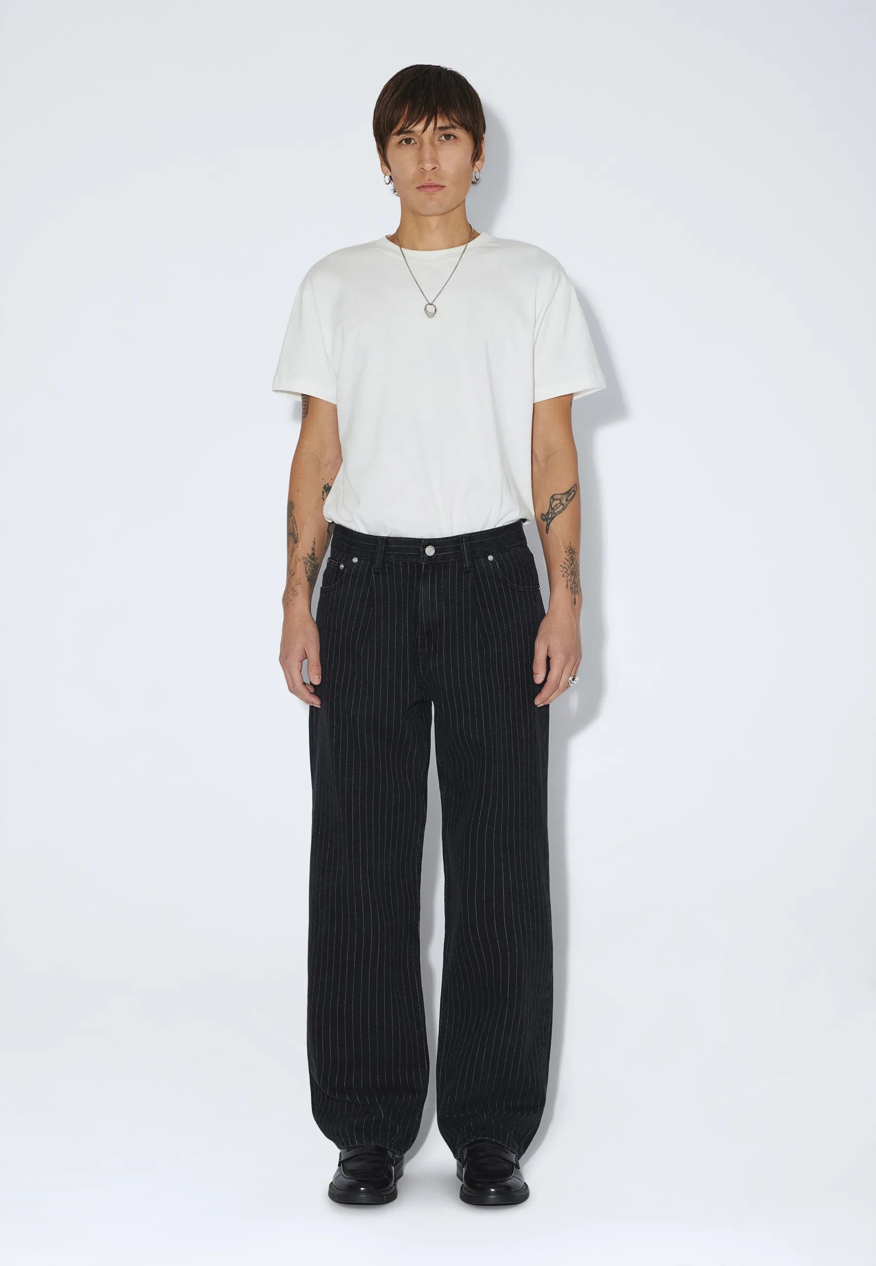 2630110BN6_DrDenim_OmarRelaxedPleated_WashedBlackPinstripe_main_M1_1