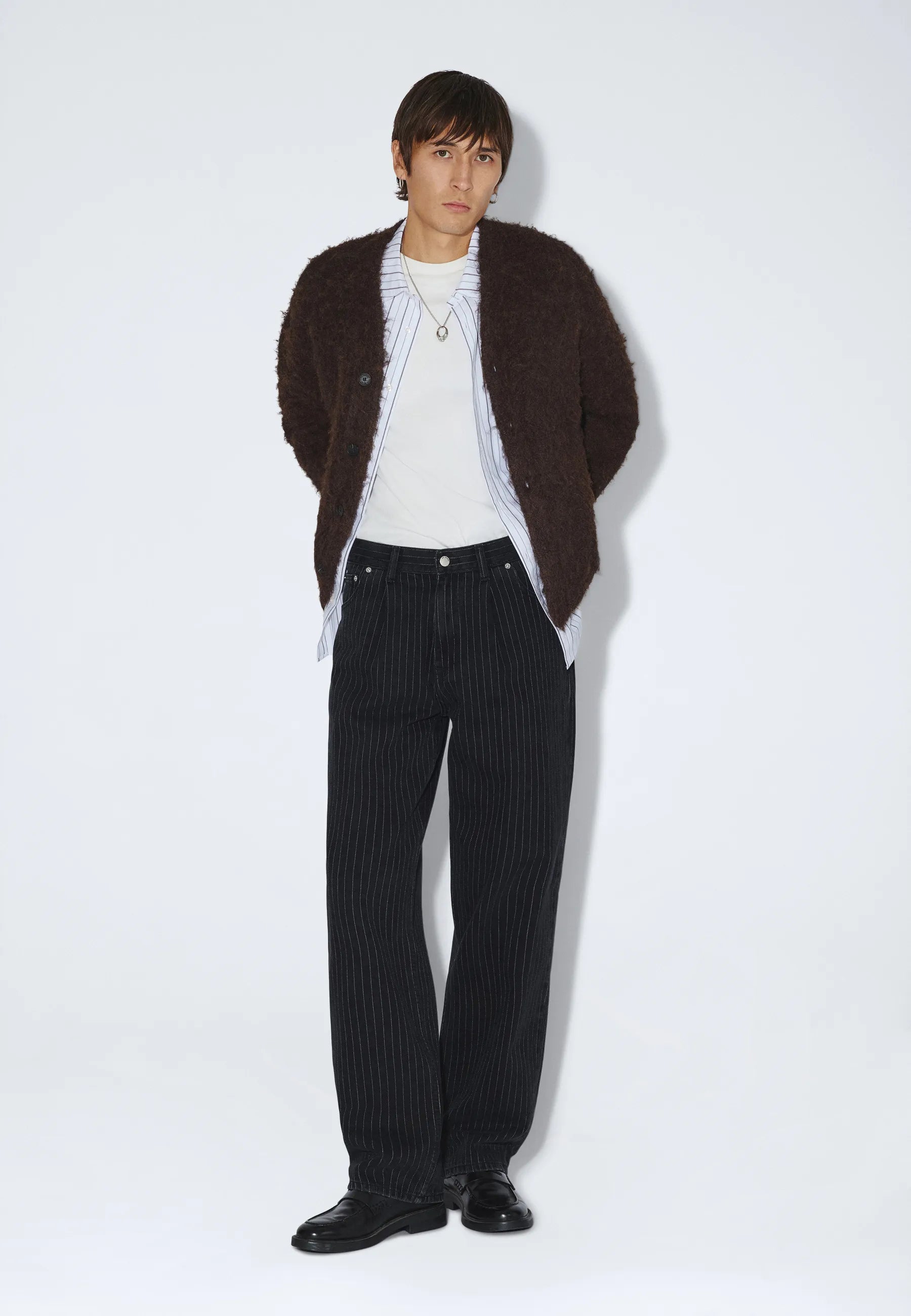 2630110BN6_DrDenim_OmarRelaxedPleated_WashedBlackPinstripe_main_M1_3