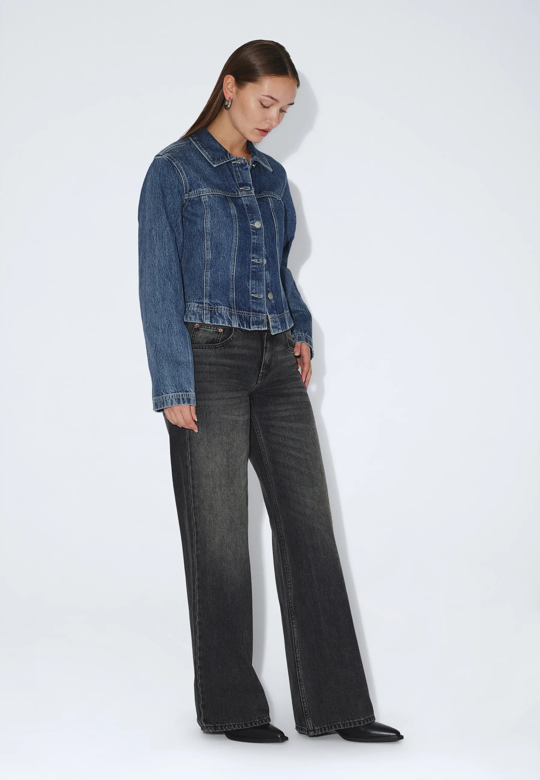 2631102M07_DrDenim_CoraJacket_DriftMidRetro_main_W1_3