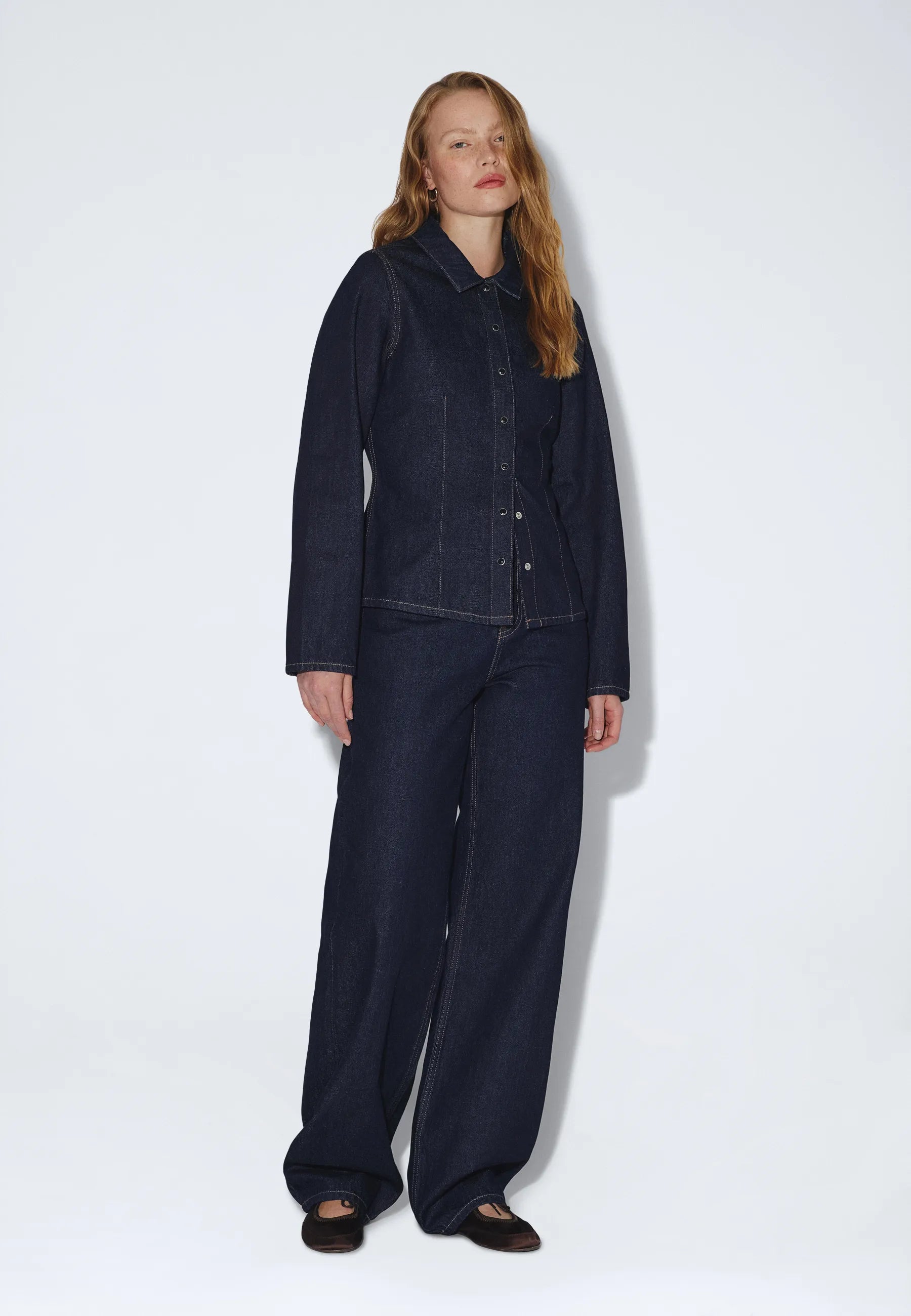2631103K62_DrDenim_InesDenimShirt_StreamRinse_main_W1_4