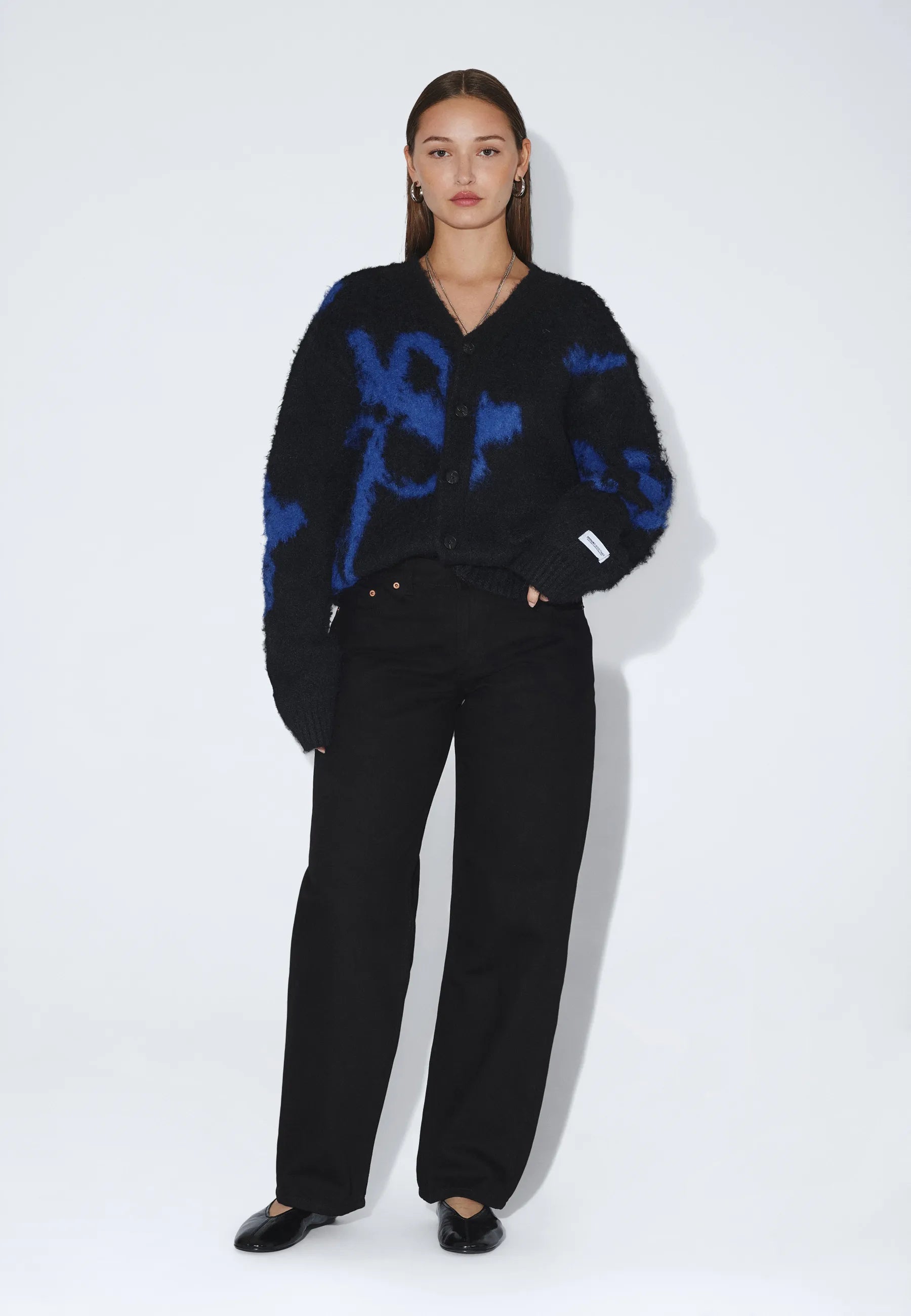 2631110BR3_DrDenim_DigFCardigan_BlackBlueBloom_main_W1_4