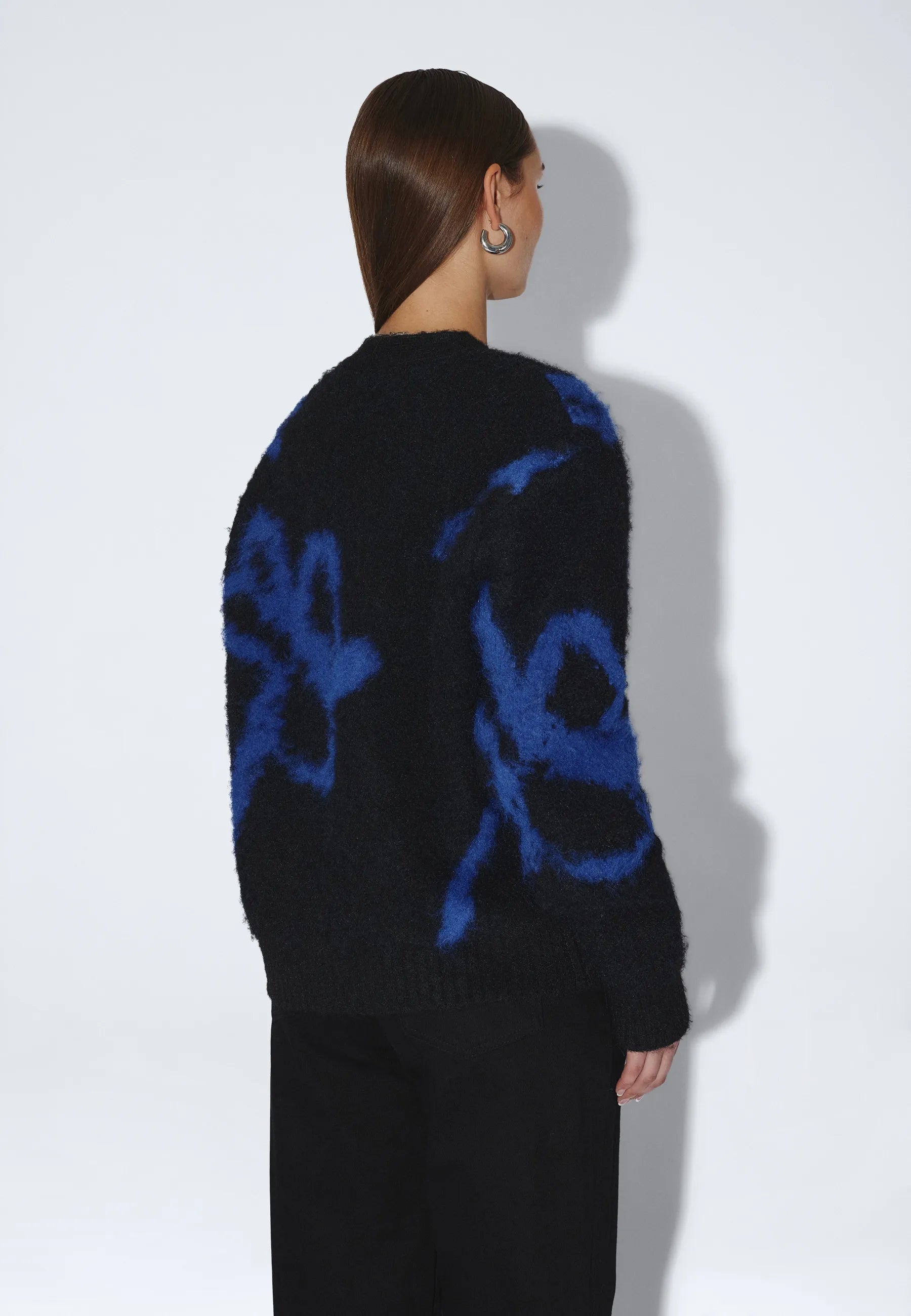 2631110BR3_DrDenim_DigFCardigan_BlackBlueBloom_main_W4_1