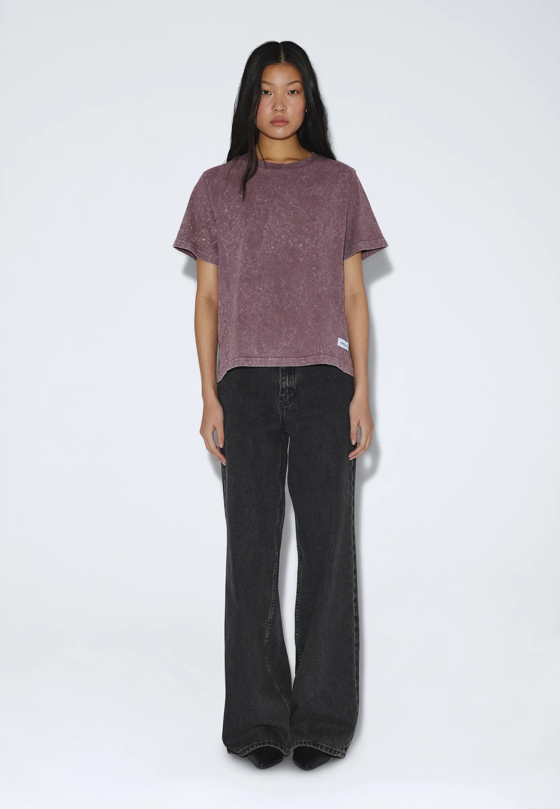 2631122BO9_DrDenim_TaliaSeamTee_AubergineTieDye_main_W1_1