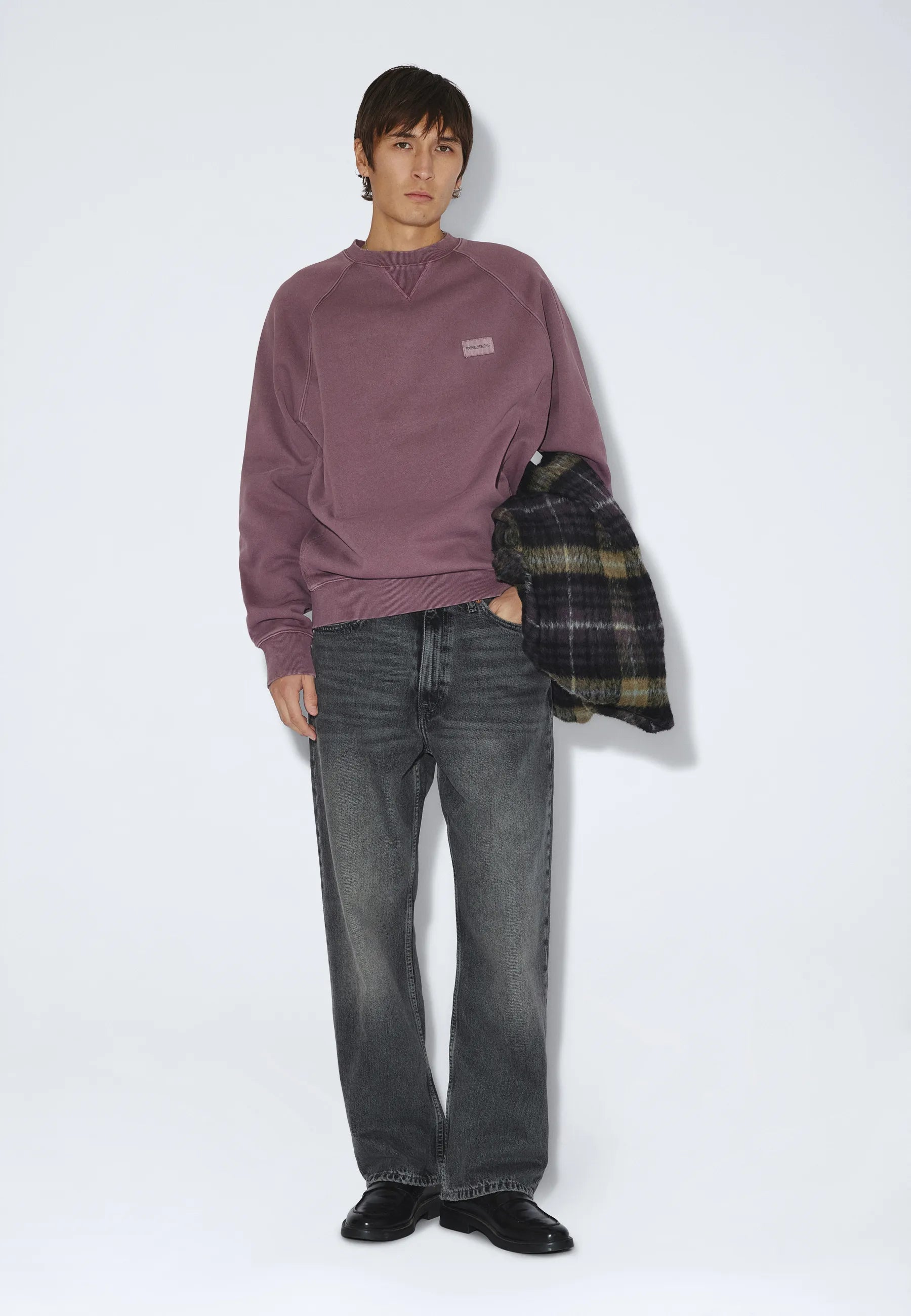2631123BP2_DrDenim_AndieSweater_AubergineOverdye_main_M1_3