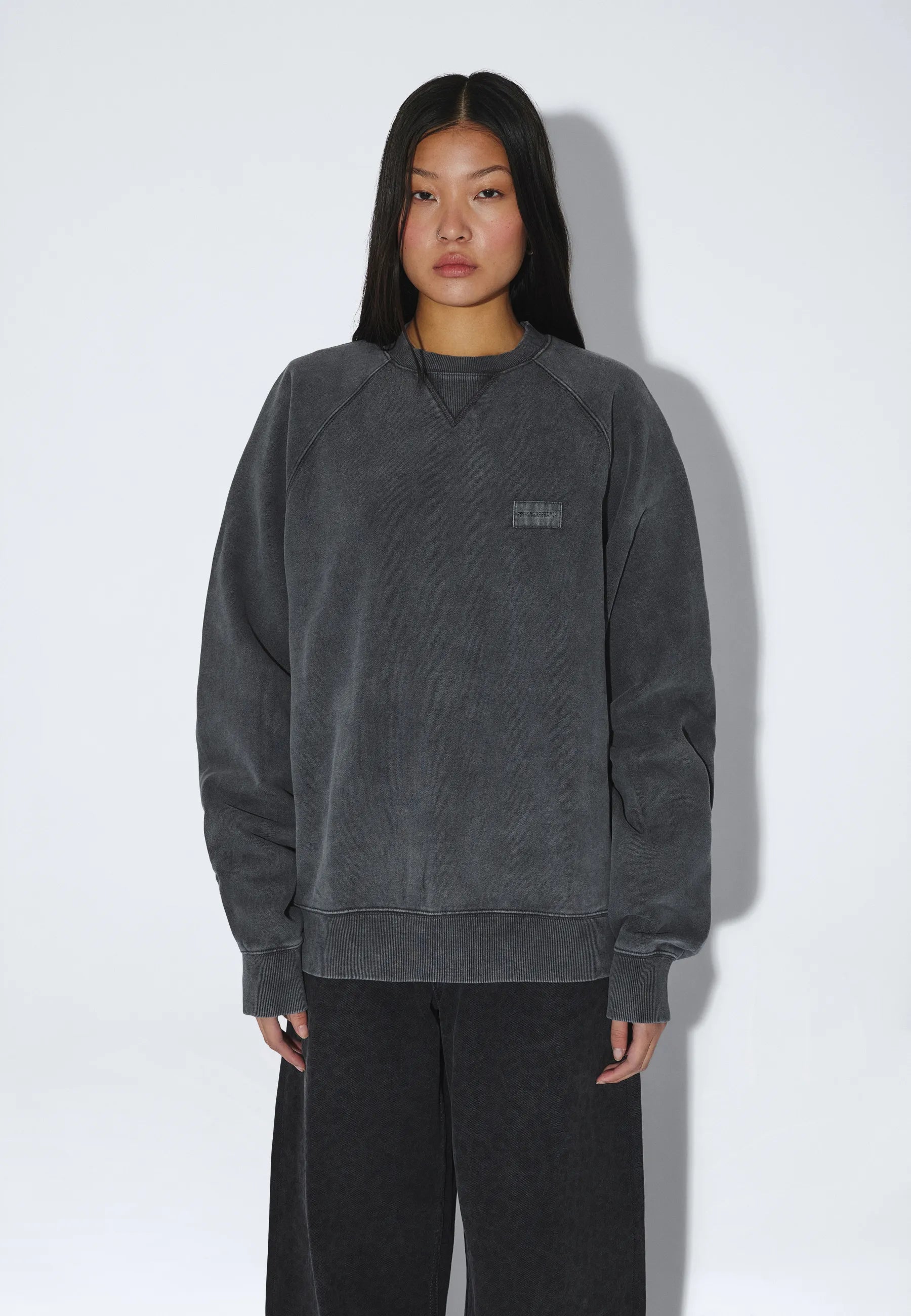 2631123BP2_DrDenim_AndieSweater_GreyBlackOverdye_main_W3_1