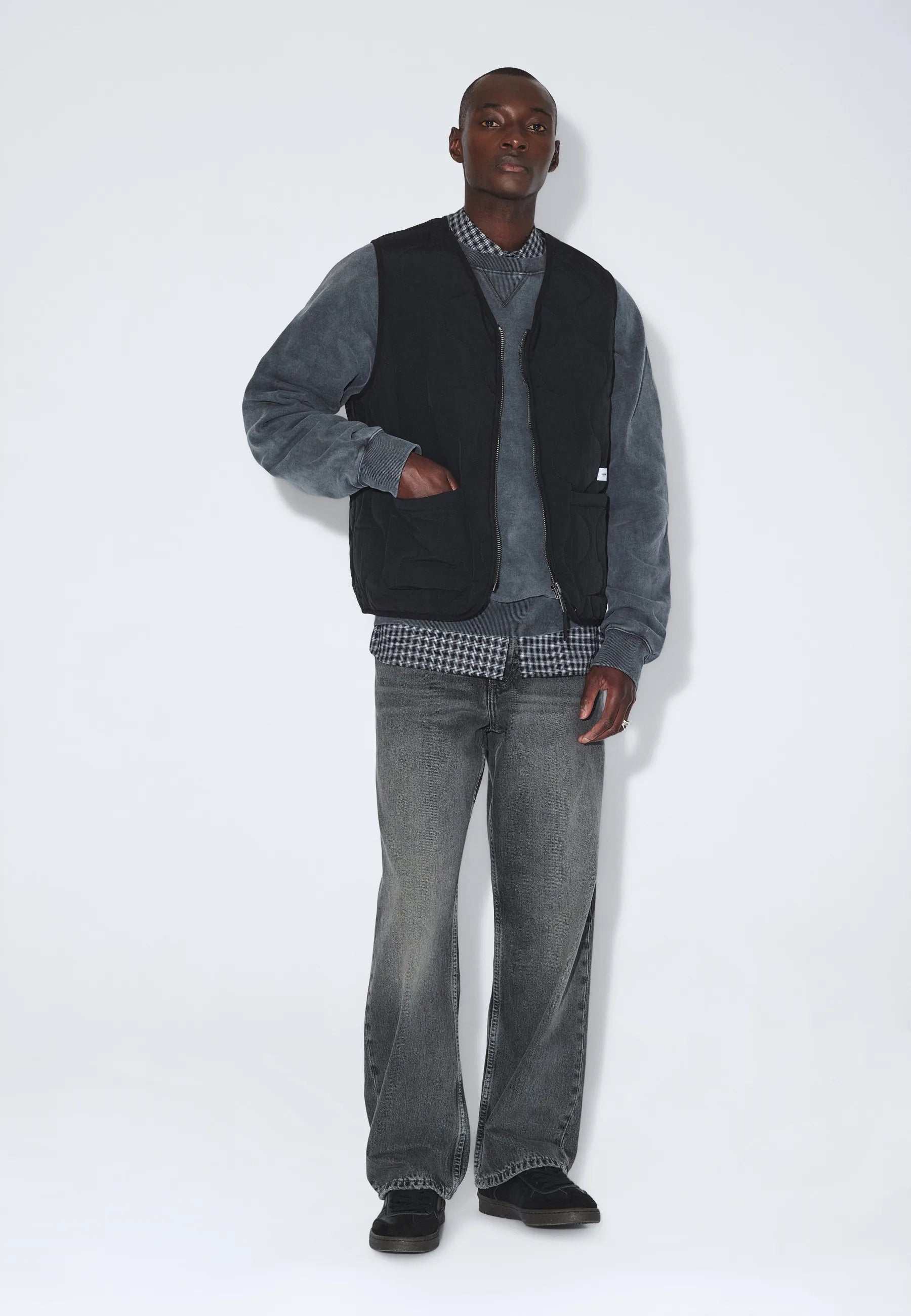 2631129101_DrDenim_TerryQuiltedVest_Black_main_M1_2
