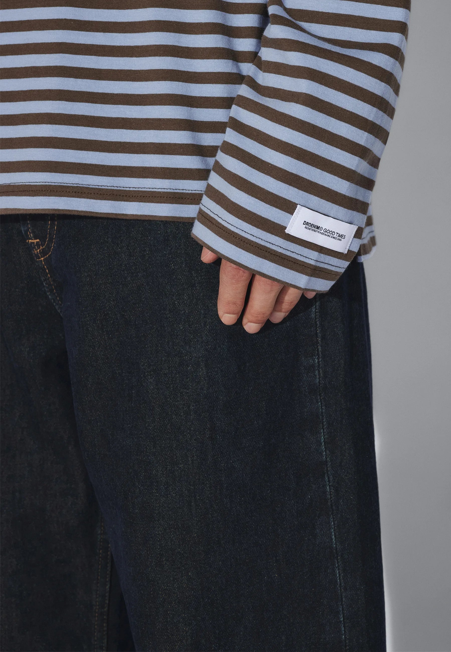 2631130BS2_DrDenim_WesleyLongsleeve_BrownBlueStripe_main_M5_2
