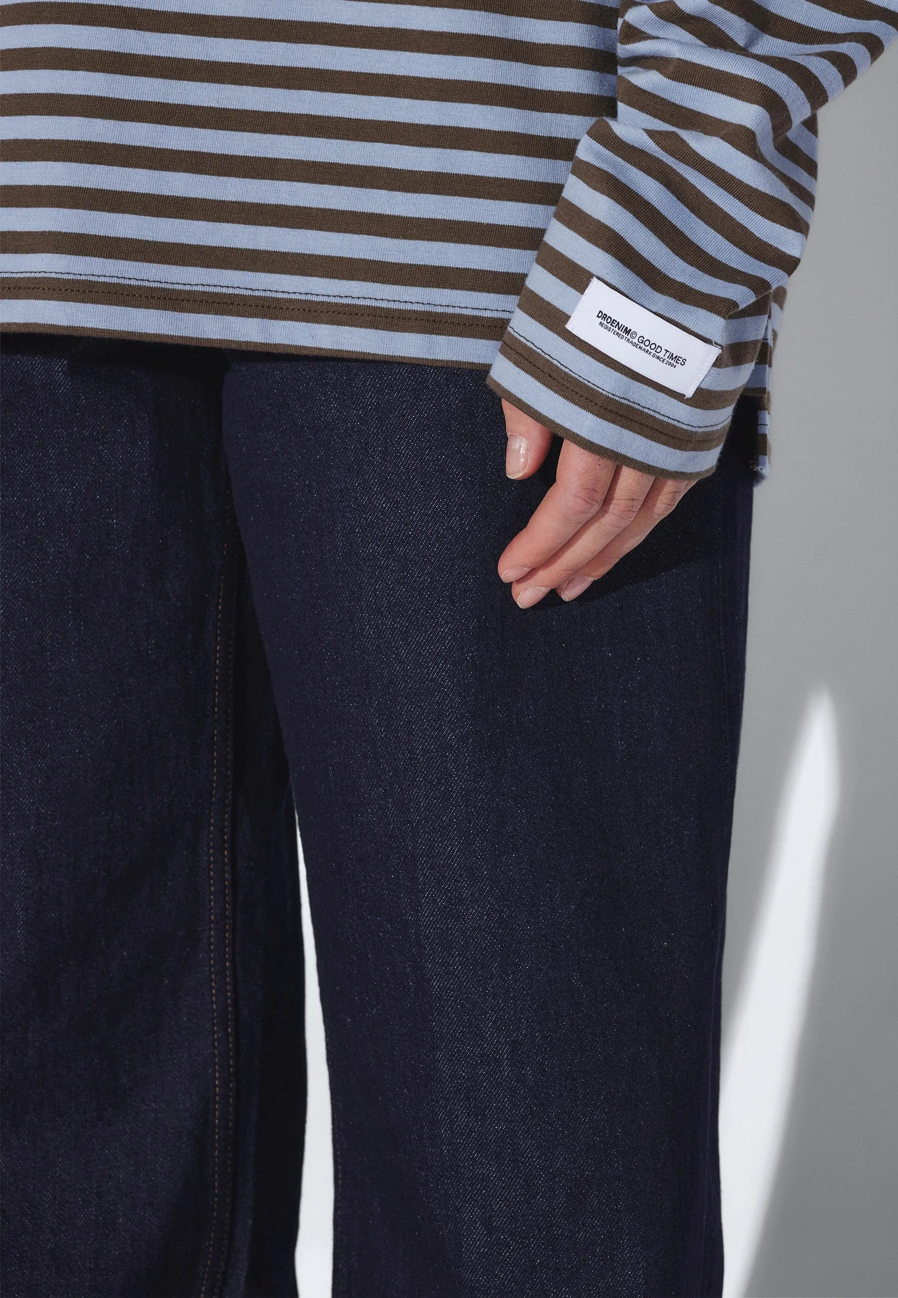 2631130BS2_DrDenim_WesleyLongsleeve_BrownBlueStripe_main_W5_1