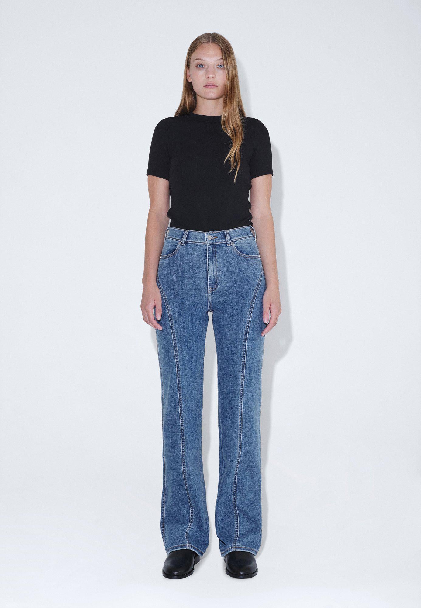 Moxy_Straight_Curve_Cut_01499