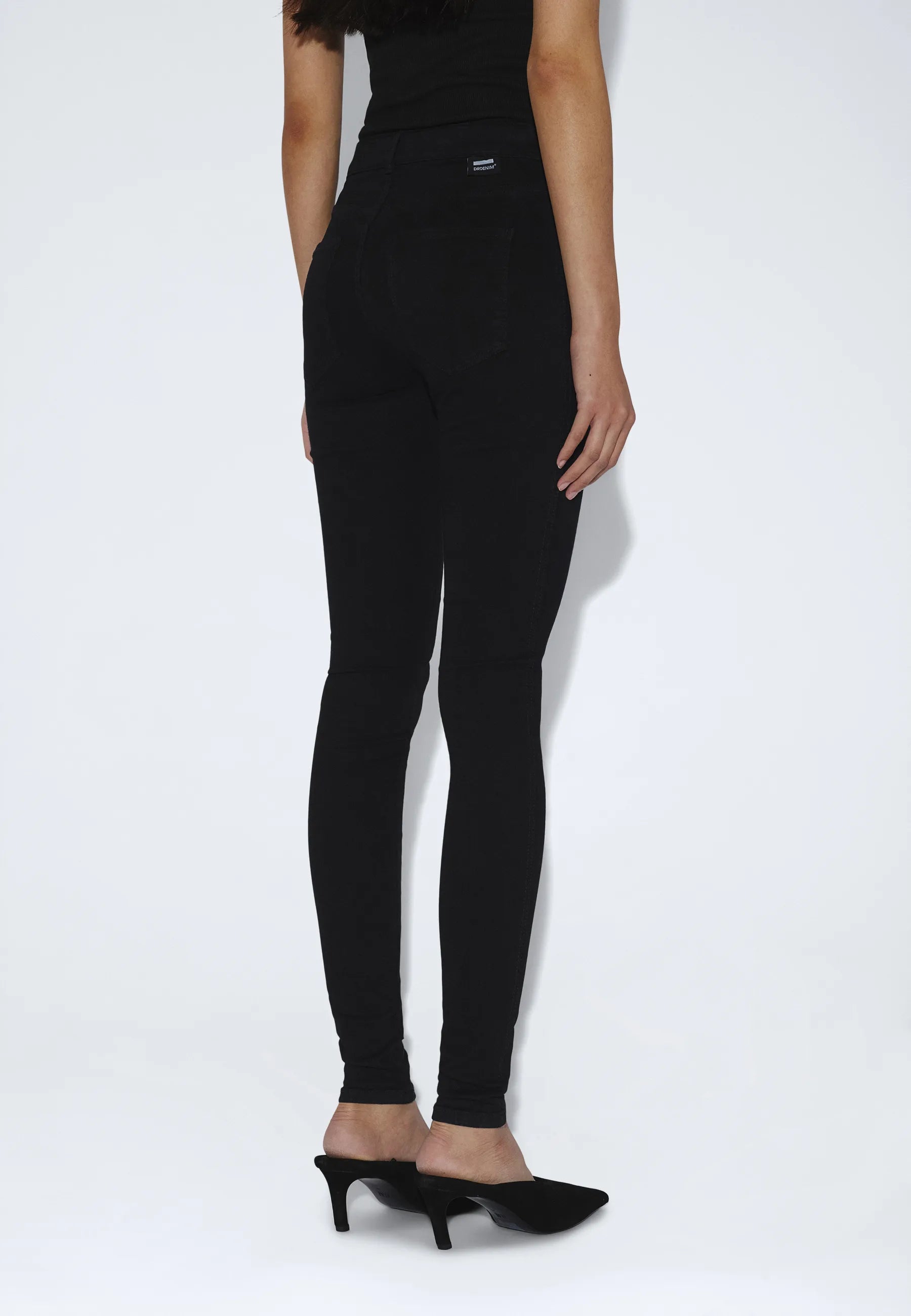 1130101101_DrDenim_PlentyMidSkinny_Black_Shopify_W4_1