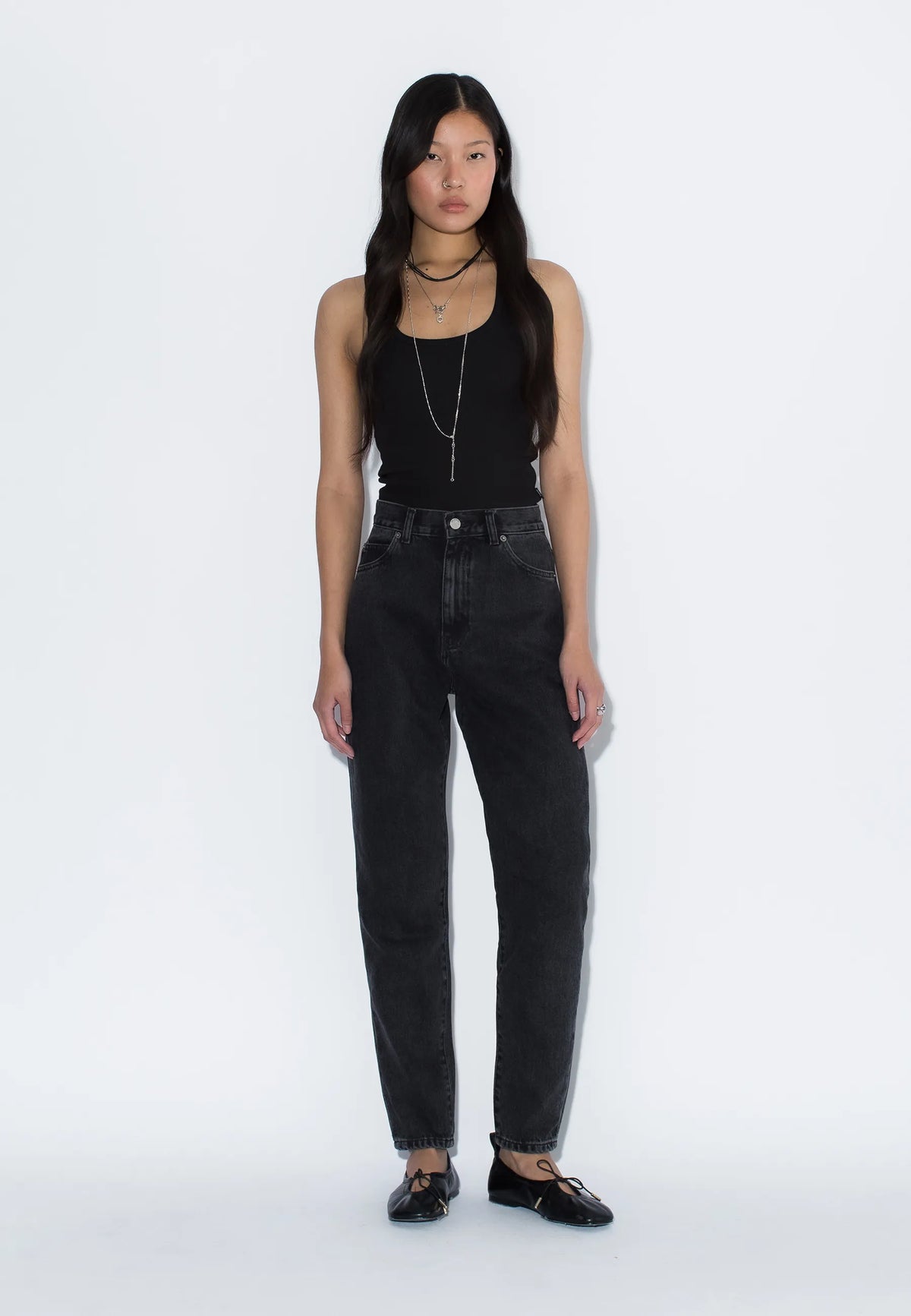 1430113A58_DrDenim_NoraHighCropped_RetroBlack_Main_W1_3