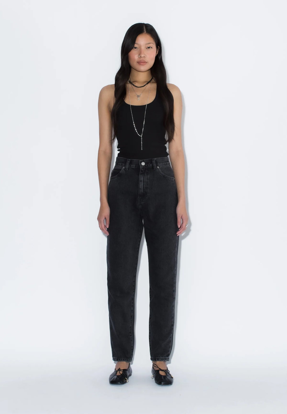 1430113A58_DrDenim_NoraHighCropped_RetroBlack_Main_W1_4